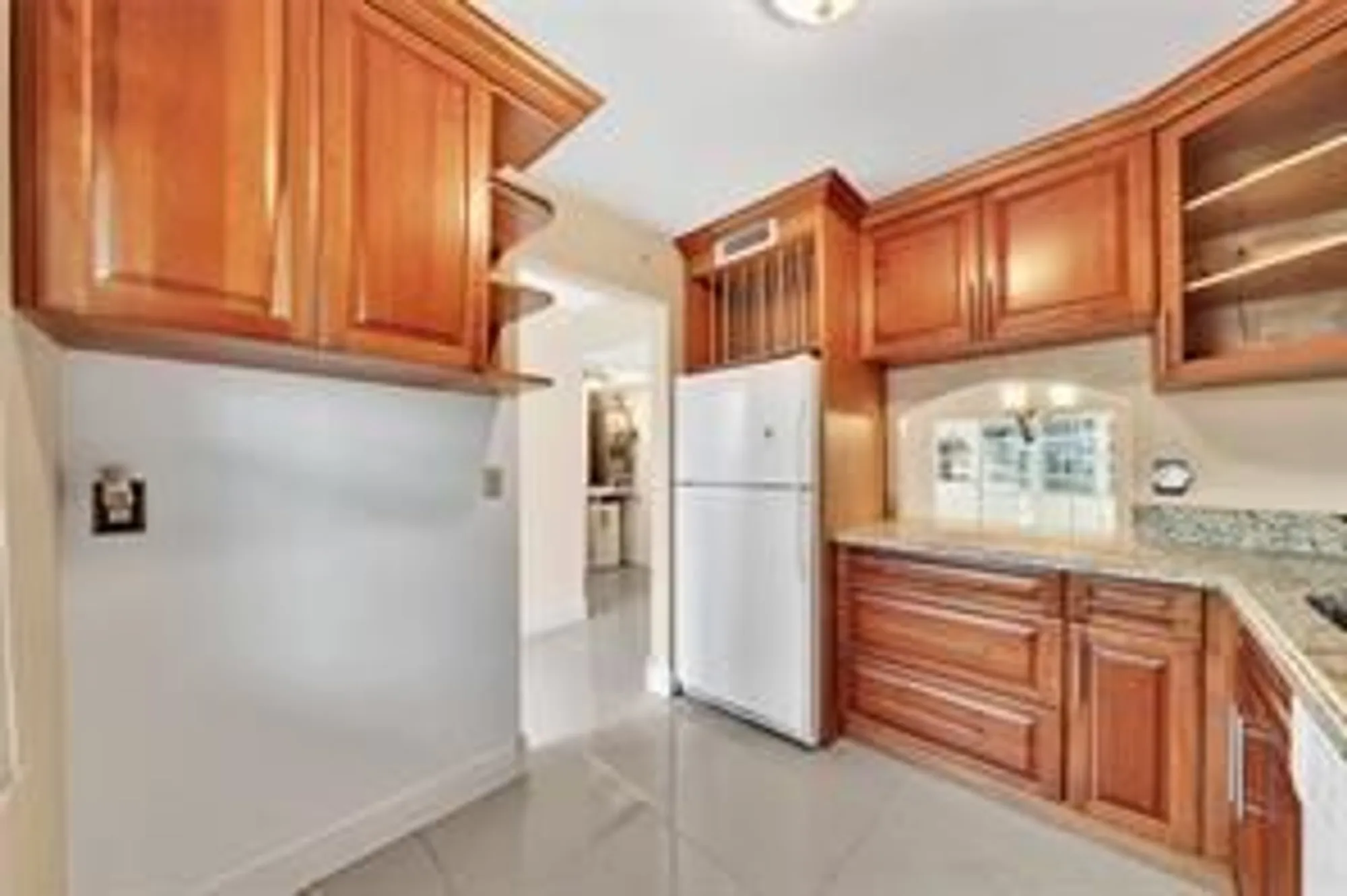 Property Slideshow image 8 of 43 | 7897 golf circle dr 112, Margate, FL, 33063