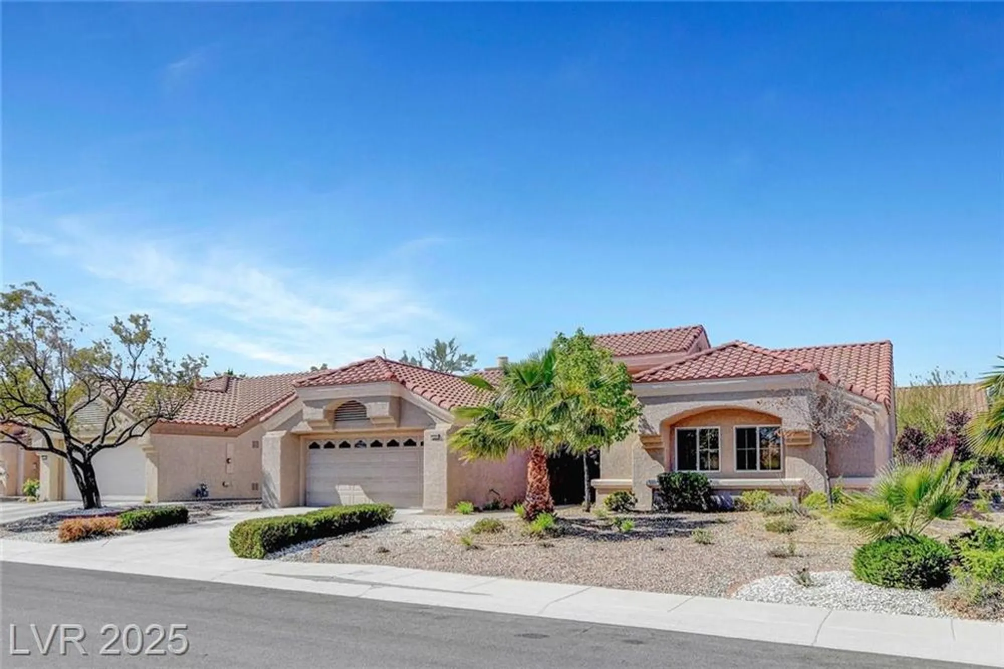 Property Slideshow image 4 of 54 | 2505 palmridge dr, Las Vegas, NV, 89134
