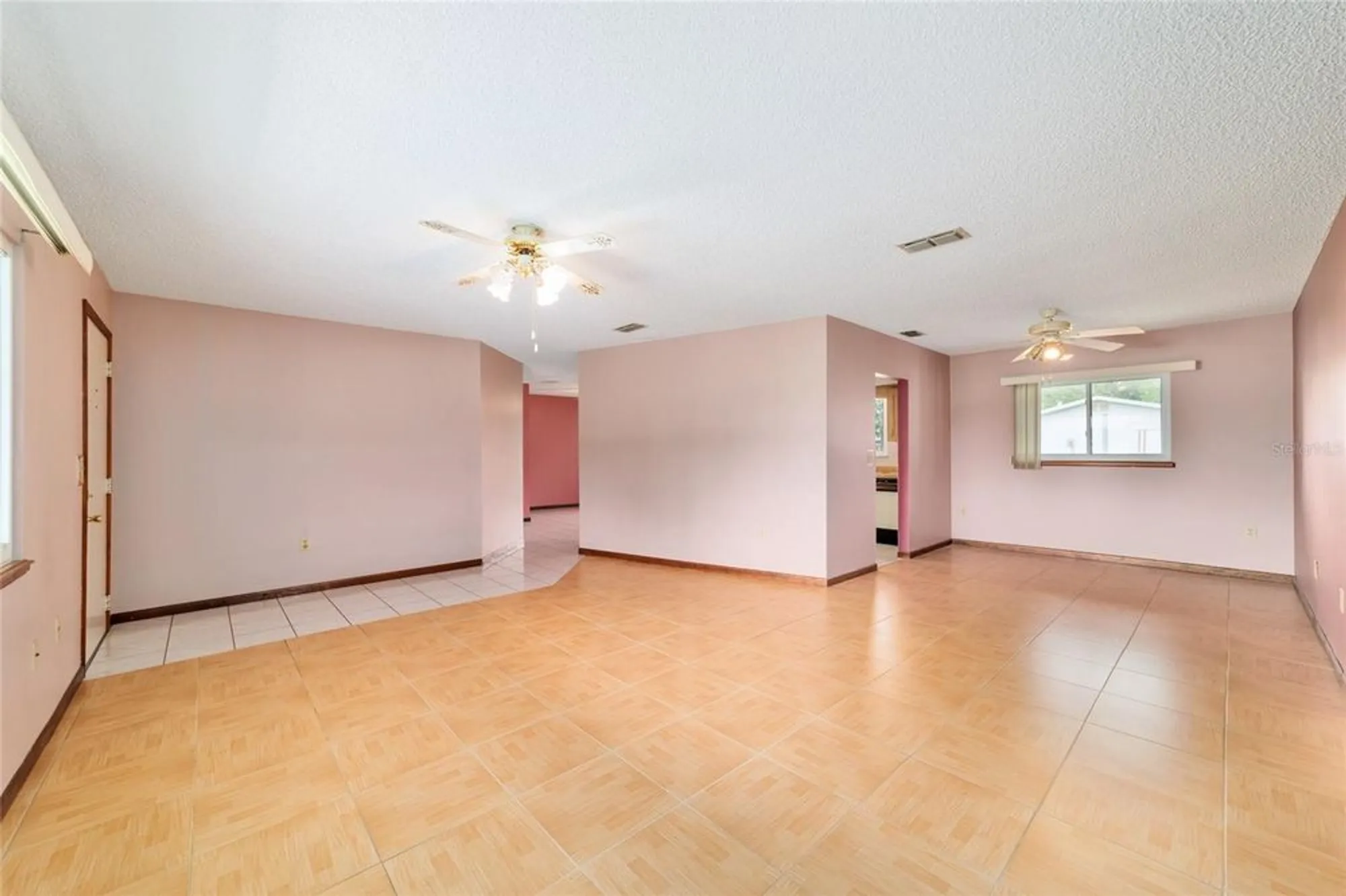Property Slideshow image 12 of 62 | 9841 sw 102nd pl, Ocala, FL, 34481