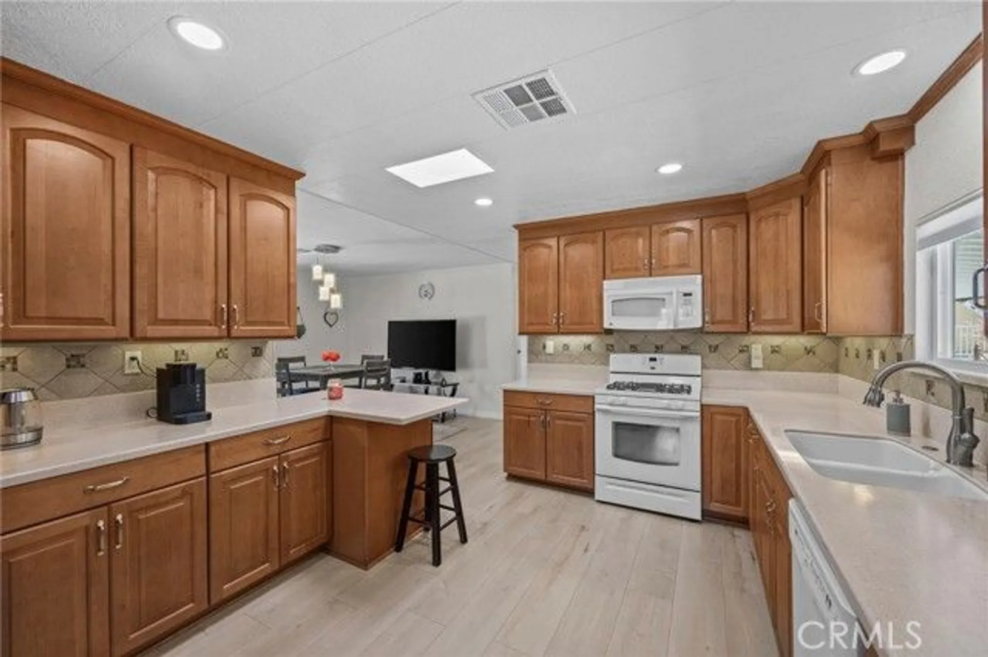 Property Slideshow image 9 of 40 | 1440 ridgemont way, Corona, CA, 92882