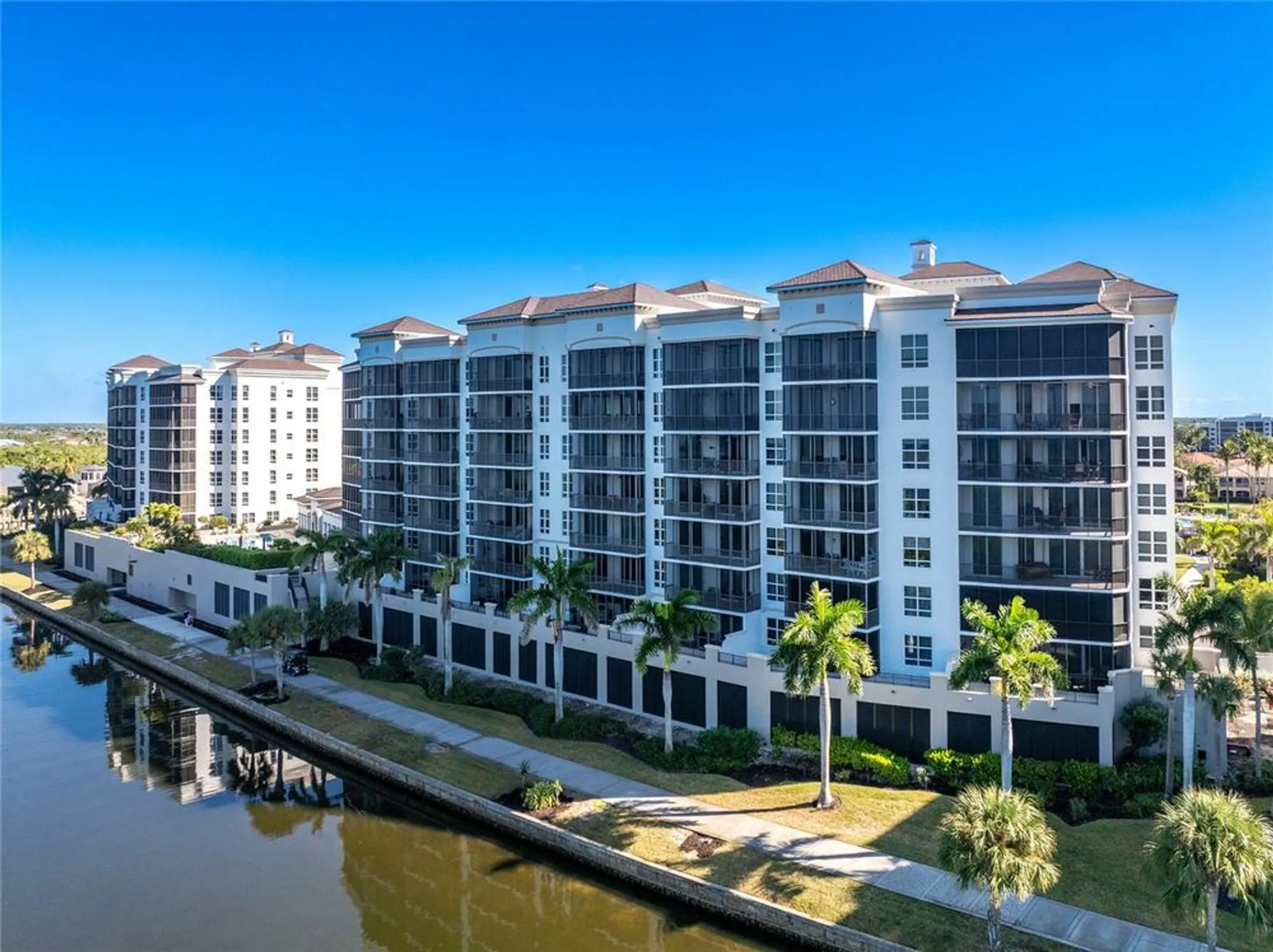 Property Slideshow image 3 of 61 | 3329 sunset key cir unit 301, Punta Gorda, FL, 33955