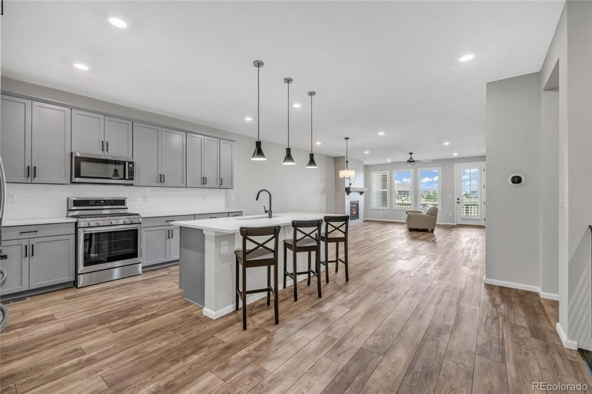 Property Slideshow image 20 of 28 | 4365 hidden gulch rd, Castle Rock, CO, 80104