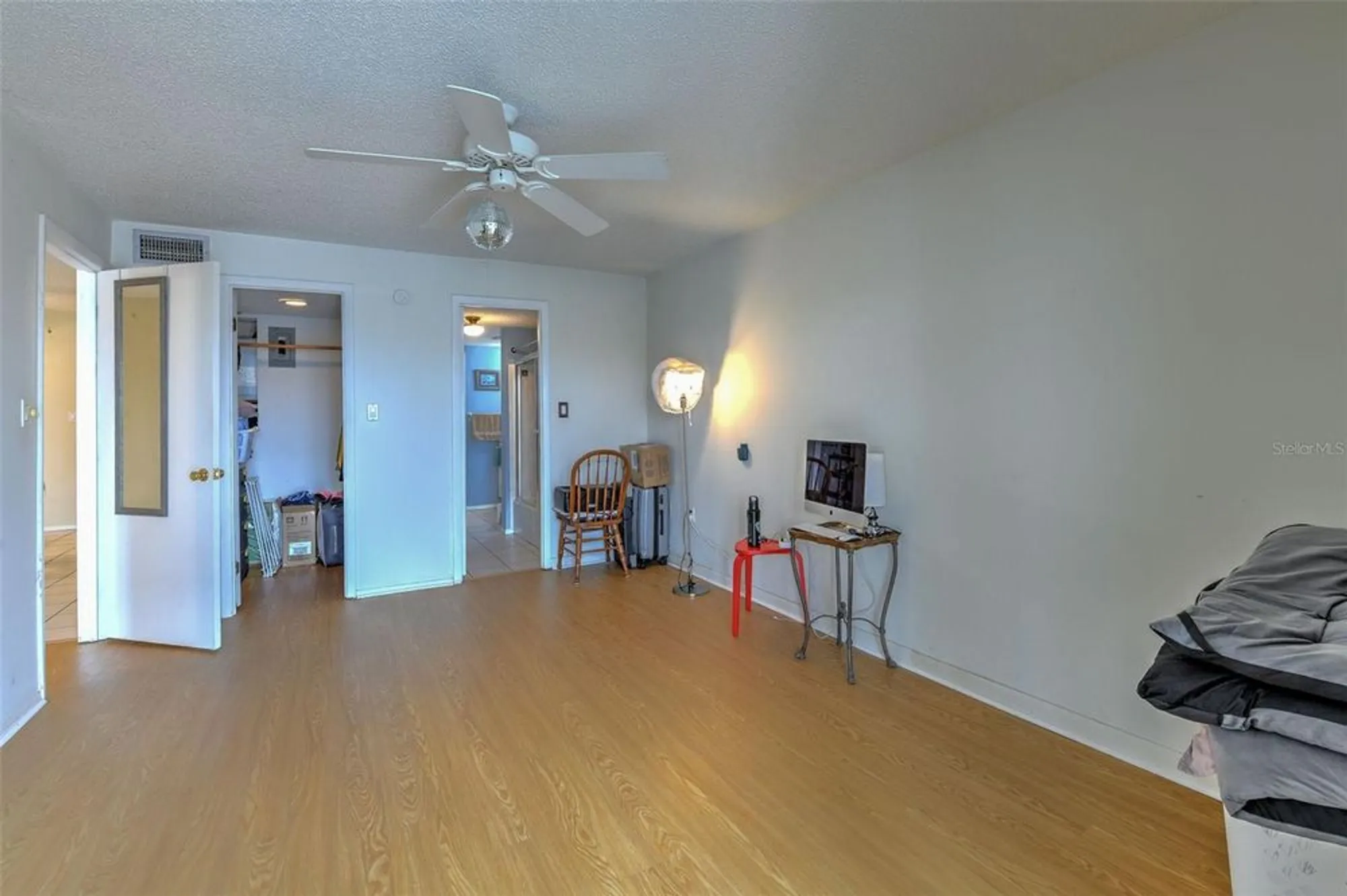 Property Slideshow image 13 of 35 | 3753 lake bayshore dr h305, Bradenton, FL, 34205