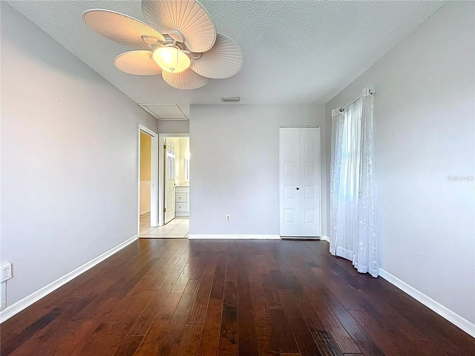 Property Slideshow image 31 of 67 | 505 foxglove cir b, Sun City Center, FL, 33573