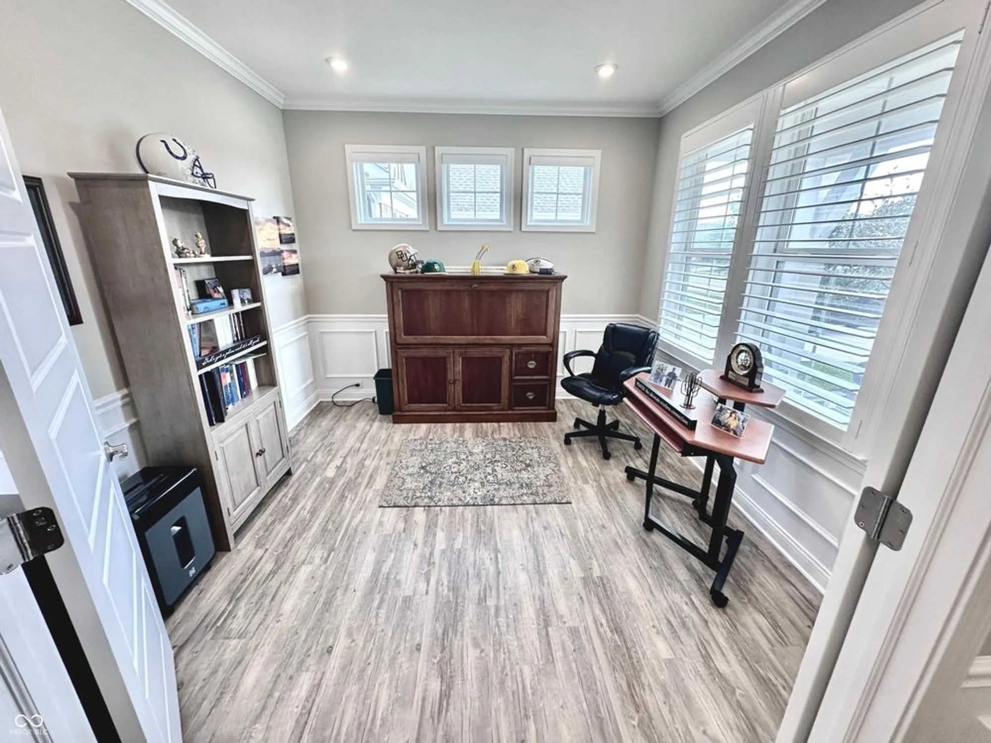 Property Slideshow image 14 of 51 | 5735 lyster ln, Indianapolis, IN, 46239