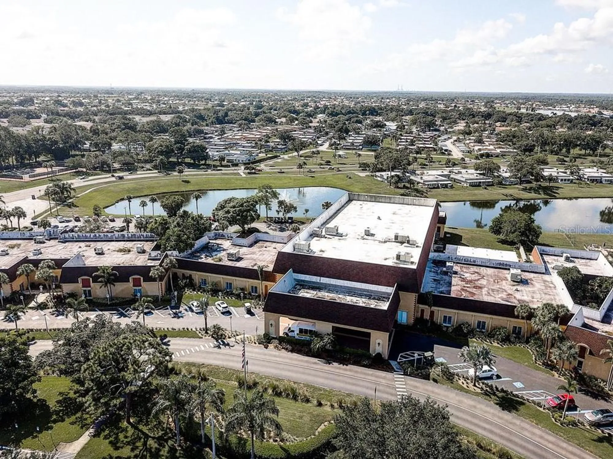 Property Slideshow image 23 of 63 | 1802 bedford ln 2, Sun City Center, FL, 33573