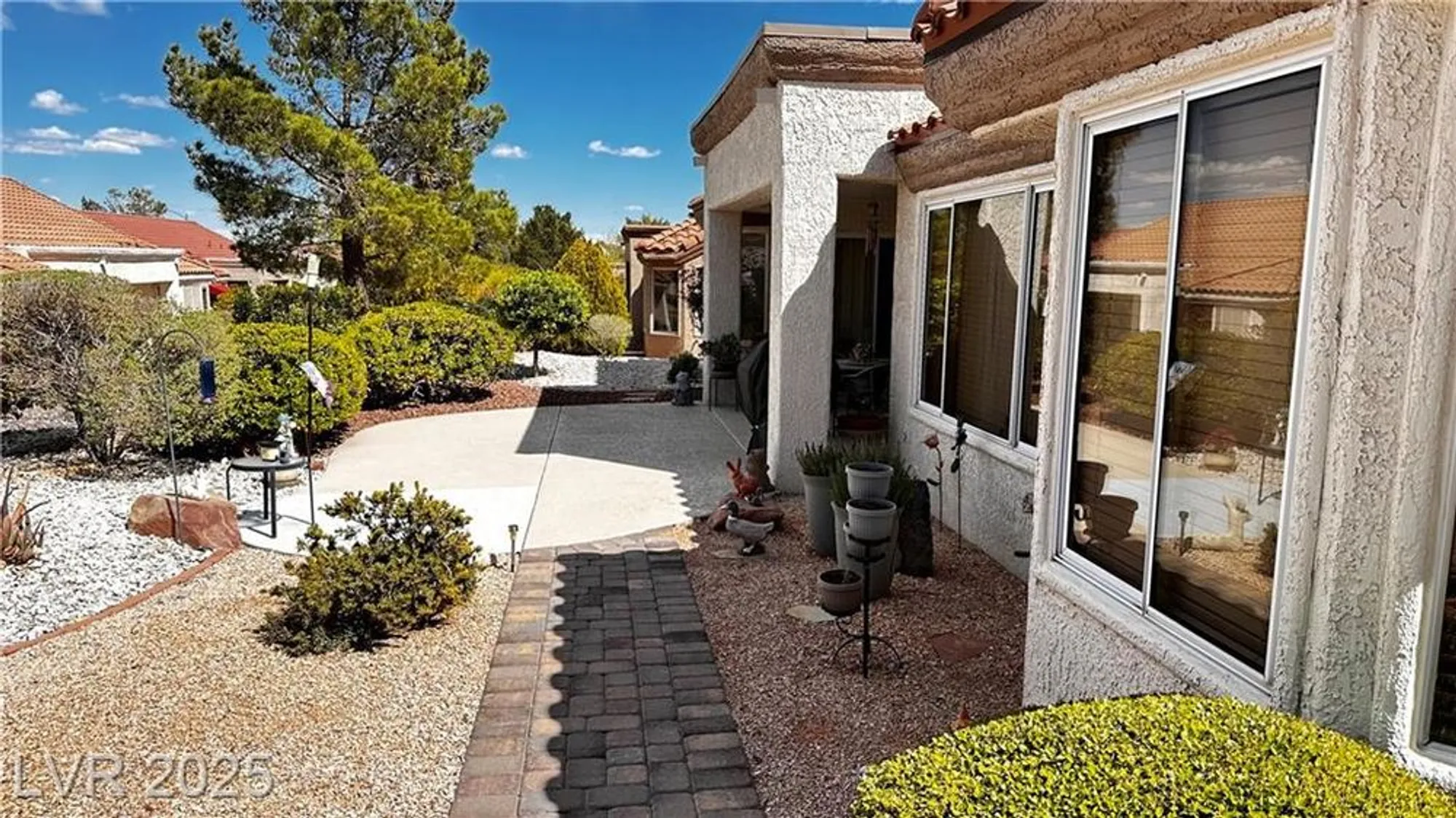 Property Slideshow image 5 of 22 | 9048 litchfield ave, Las Vegas, NV, 89134