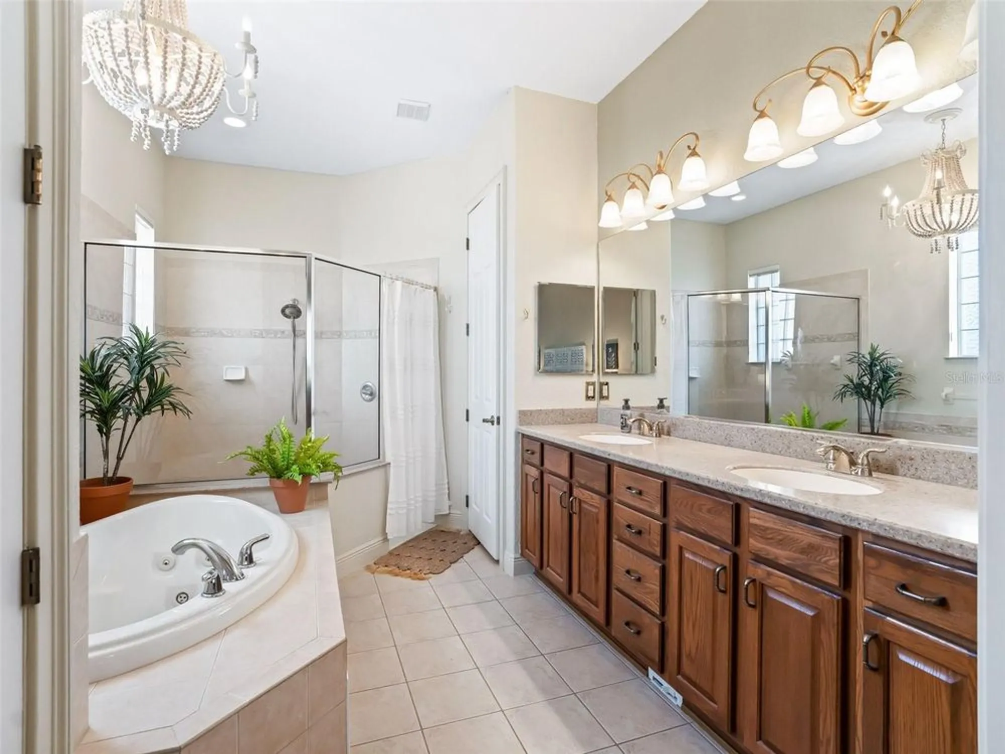 Property Slideshow image 30 of 52 | 39023 griffin lndg, Lady Lake, FL, 32159
