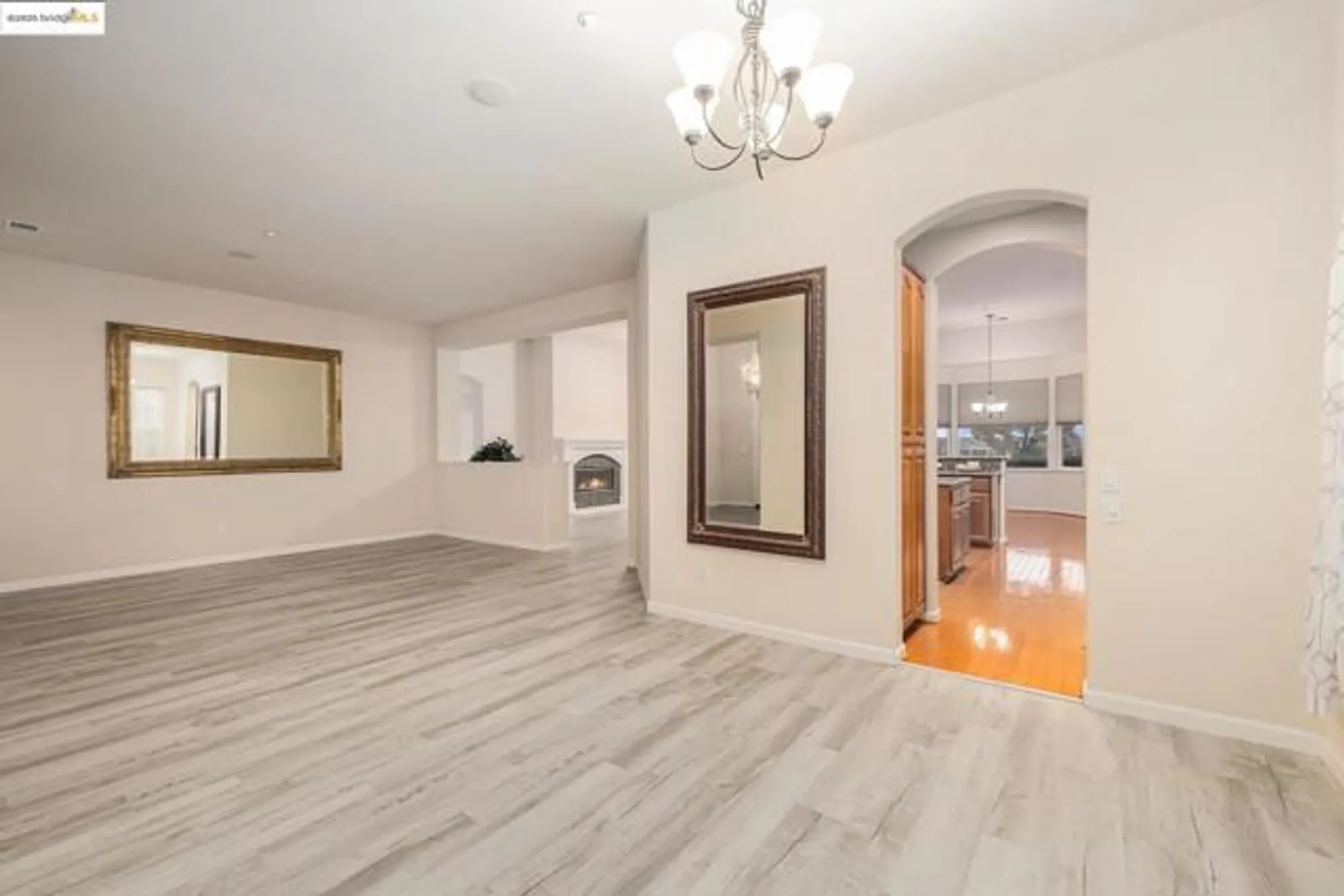 Property Slideshow image 8 of 45 | 729 richardson dr, Brentwood, CA, 94513