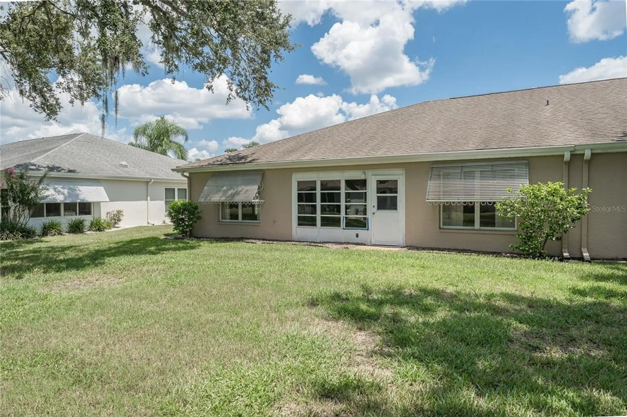 Property Slideshow image 4 of 39 | 607 manchester woods dr # 84, Sun City Center, FL, 33573