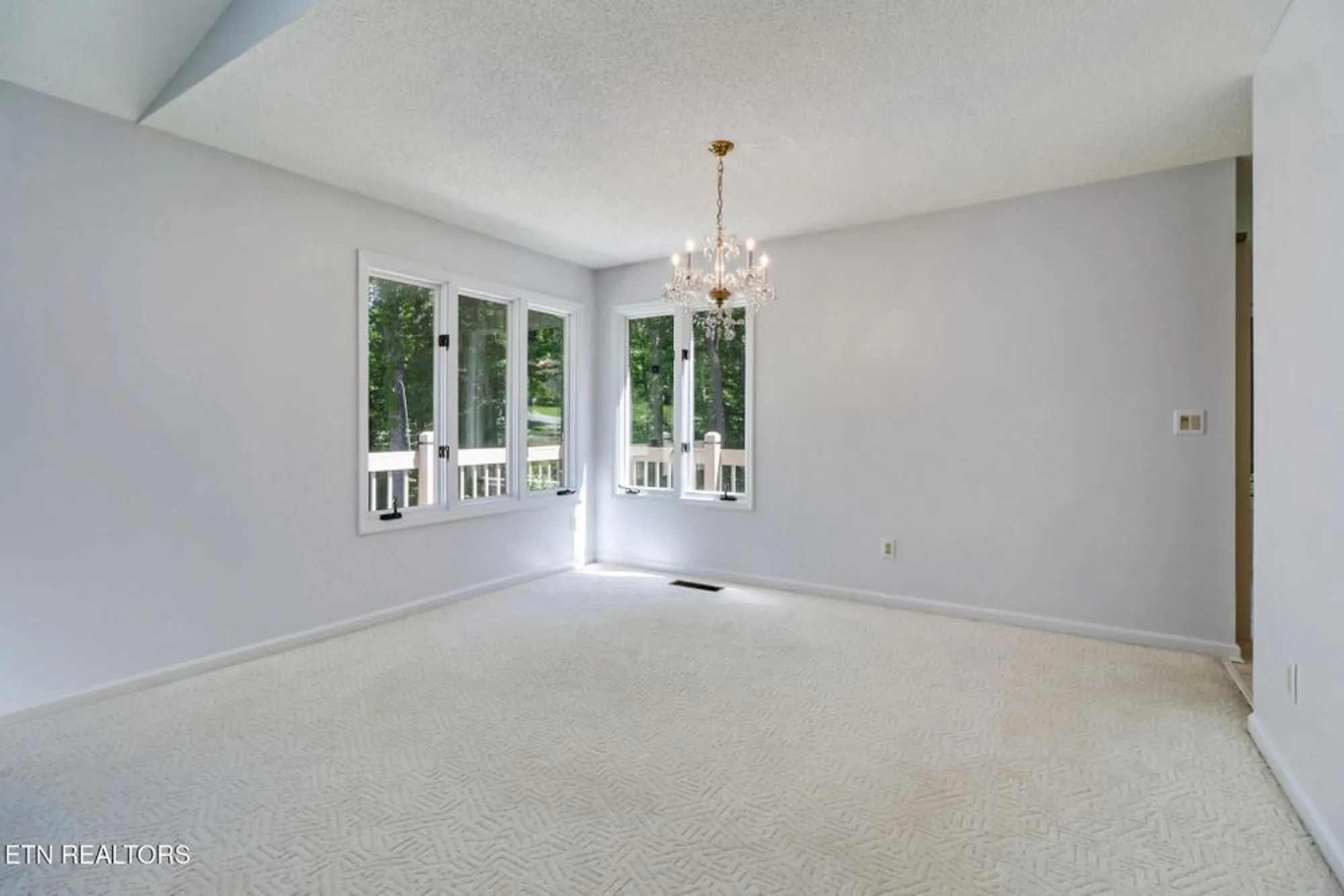 Property Slideshow image 14 of 45 | 116 rolling green dr, Crossville, TN, 38558