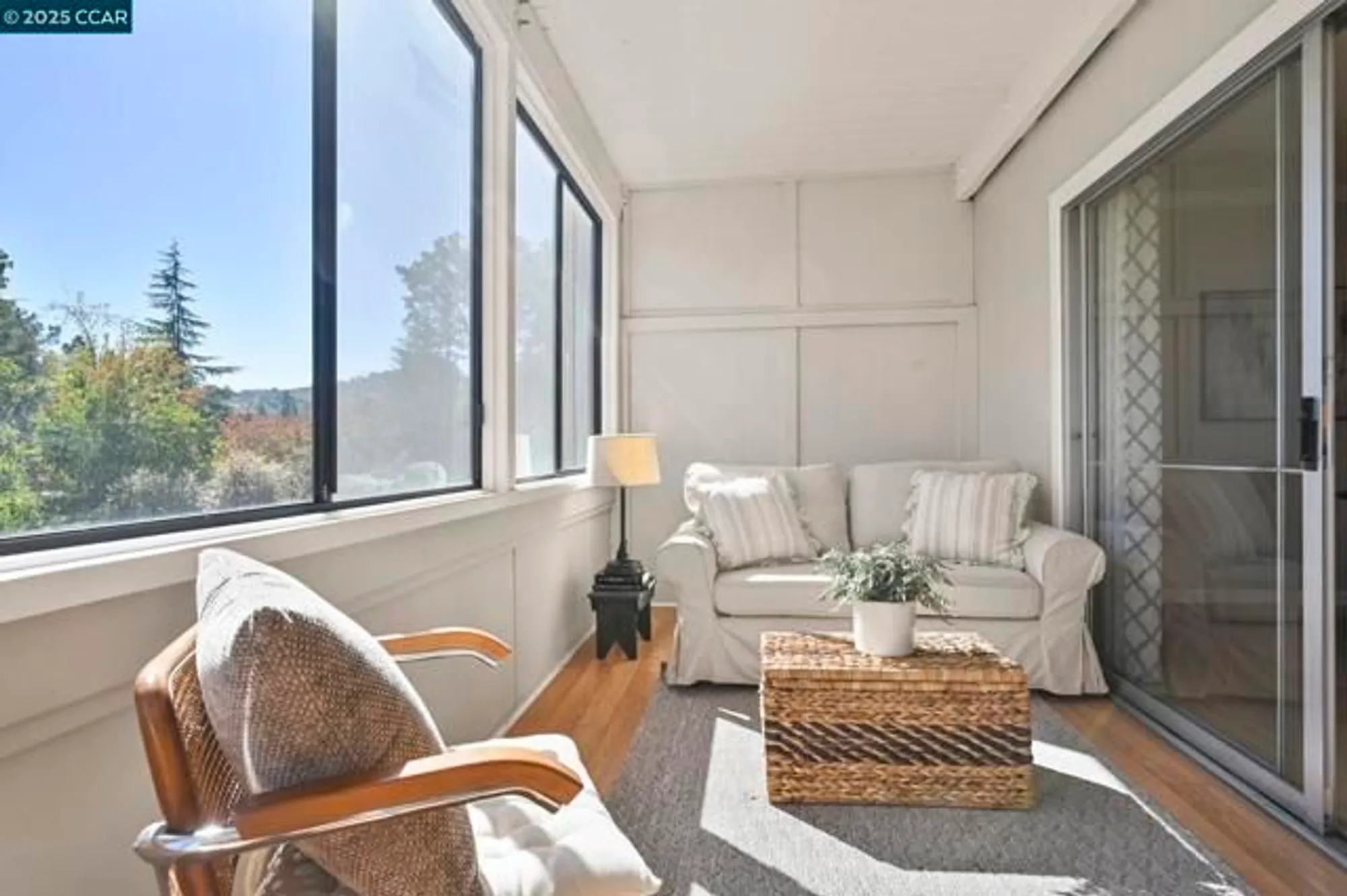 Property Slideshow image 16 of 34 | 2000 golden rain rd 4, Walnut Creek, CA, 94595