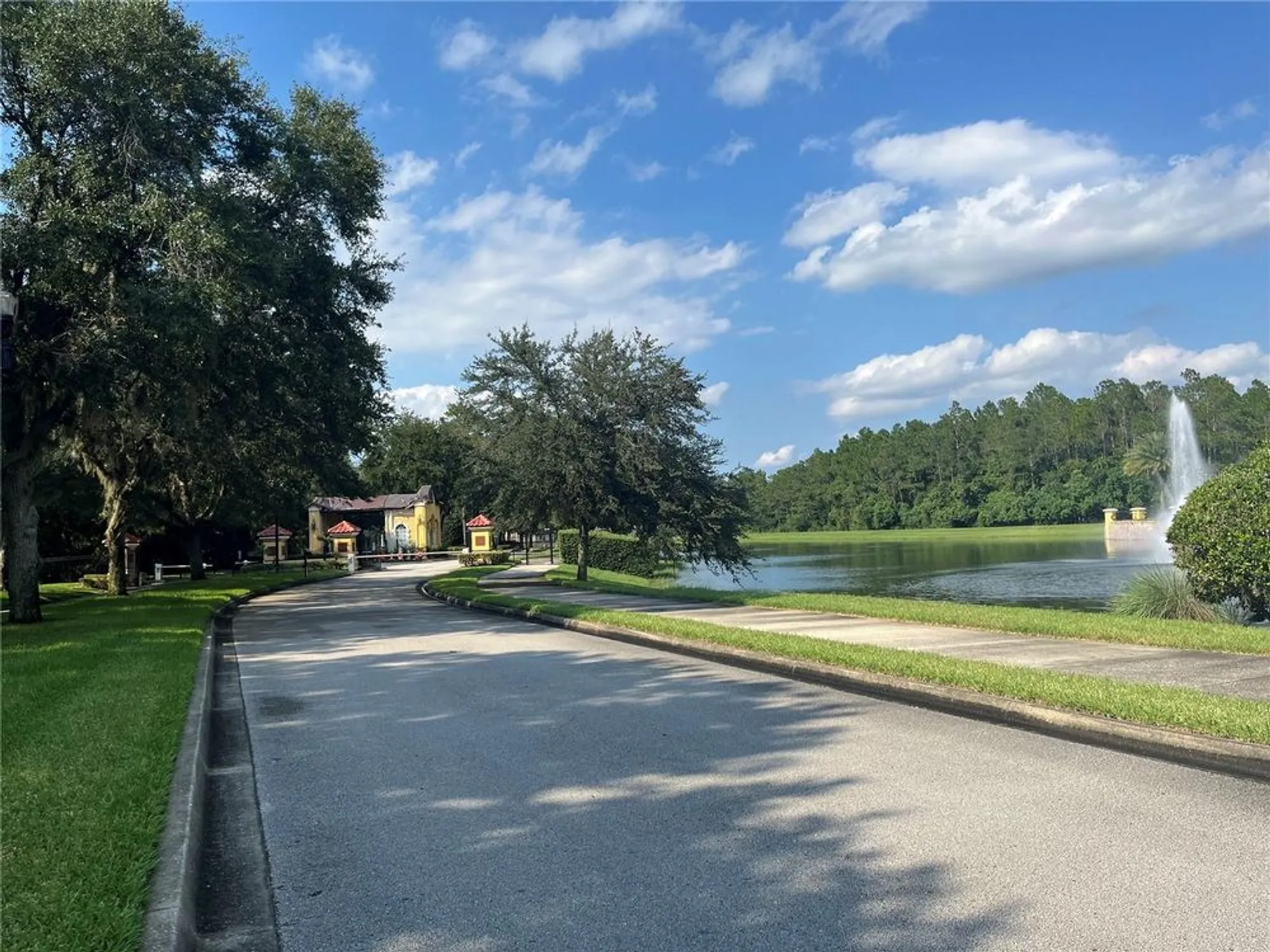 Property Slideshow image 17 of 20 | 9831 del webb pkwy 4208, Jacksonville, FL, 32256