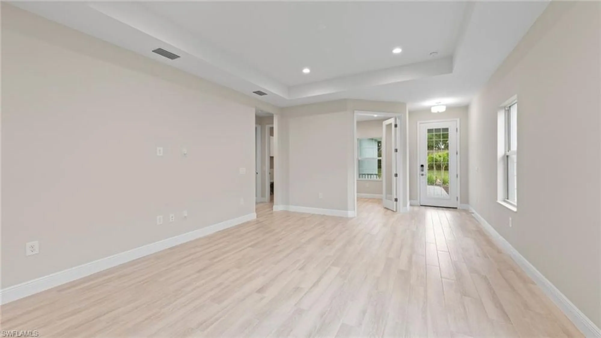 Property Slideshow image 14 of 33 | 2937 heritage pines dr, Fort Myers, FL, 33905