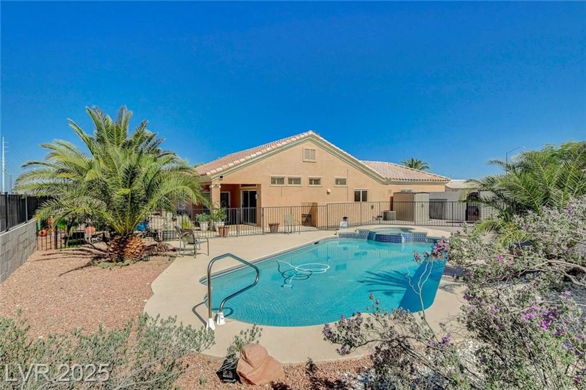 Property Slideshow image 2 of 66 | 3112 haddon dr, Las Vegas, NV, 89134