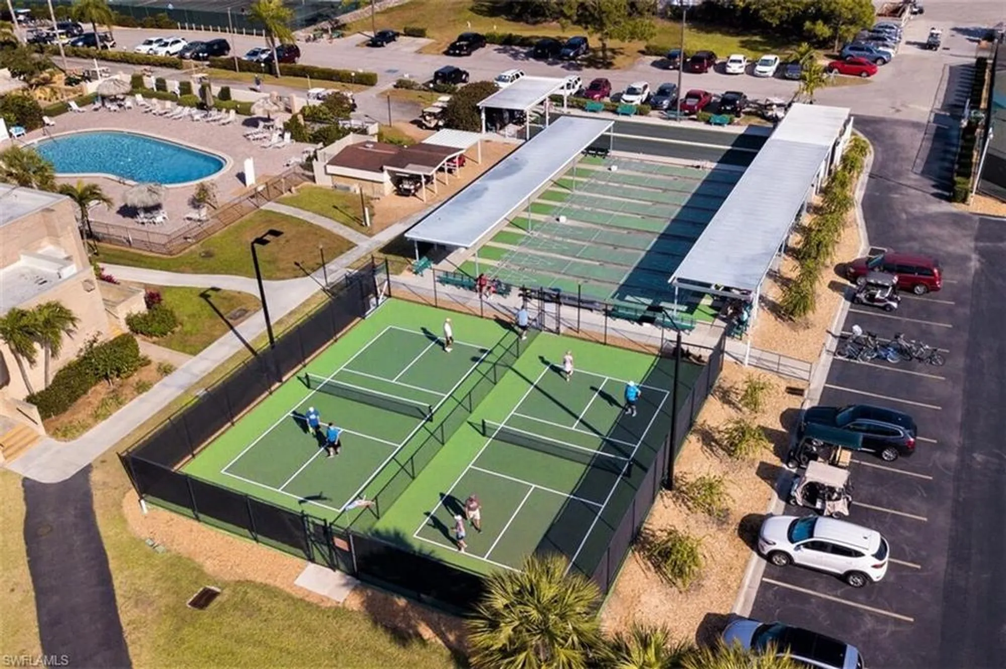 Property Slideshow image 43 of 50 | 1844 pine glade cir, Fort Myers, FL, 33907