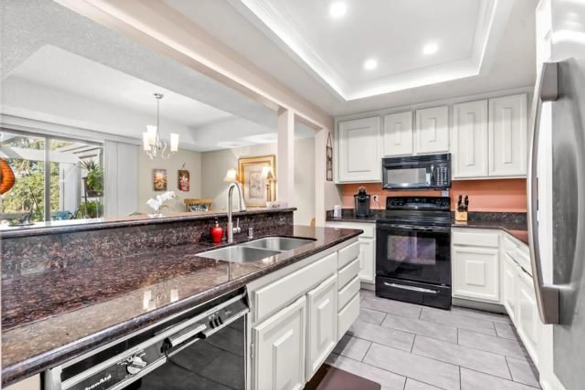 Property Slideshow image 8 of 44 | 5437 cribari grn, San Jose, CA, 95135