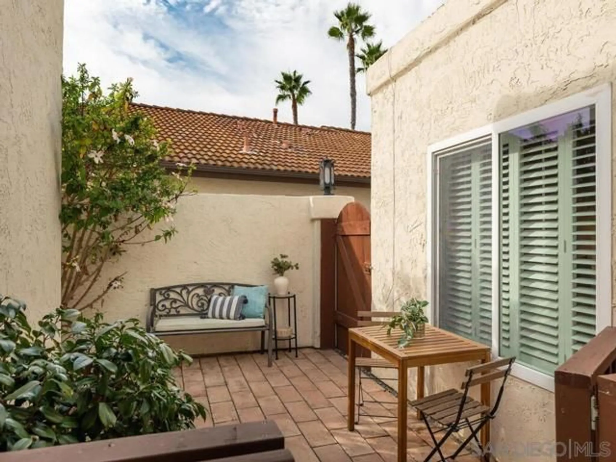 Property Slideshow image 37 of 68 | 12872 circulo dardo, San Diego, CA, 92128