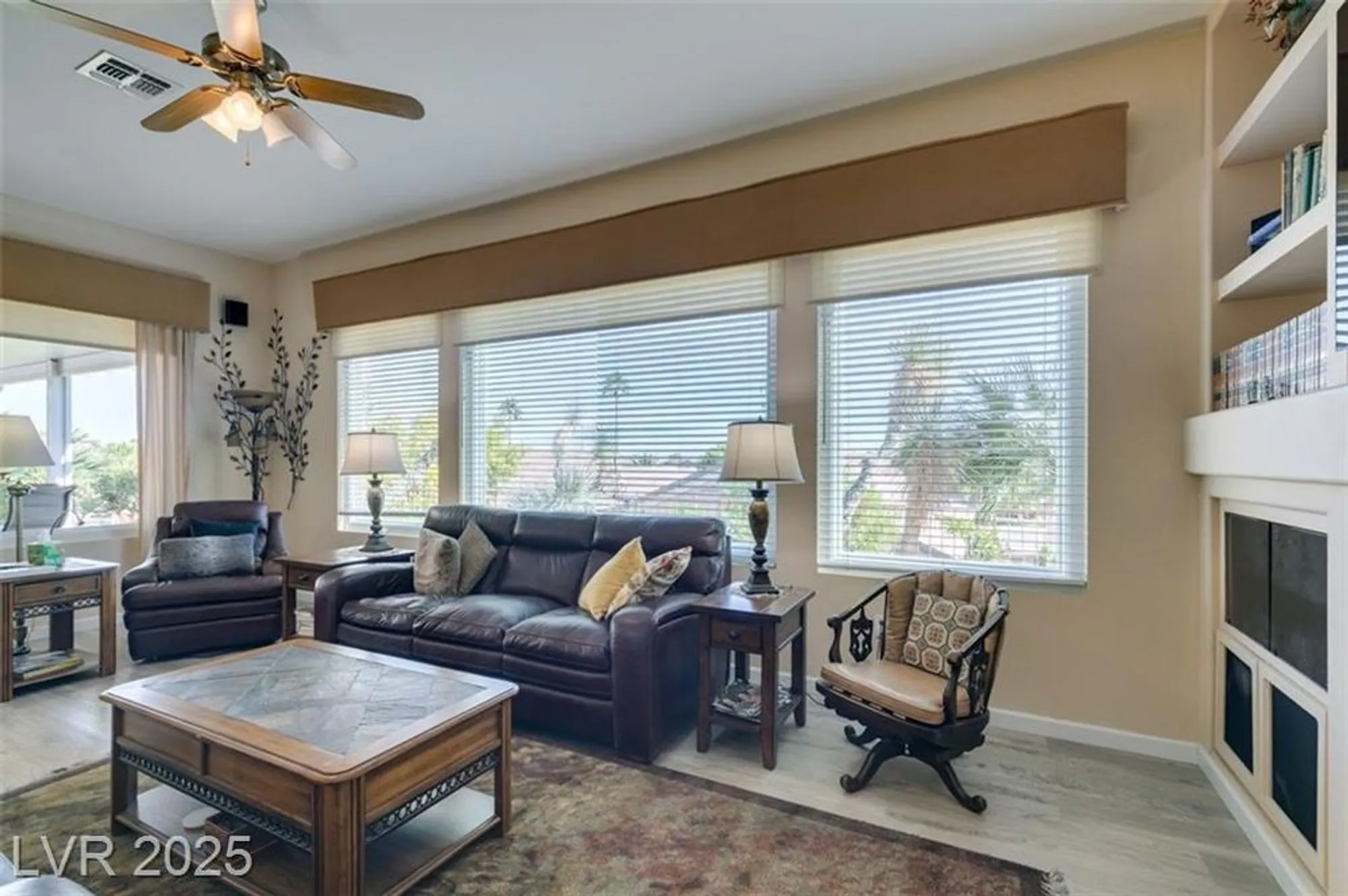 Property Slideshow image 5 of 32 | 2022 high mesa dr, Henderson, NV, 89012