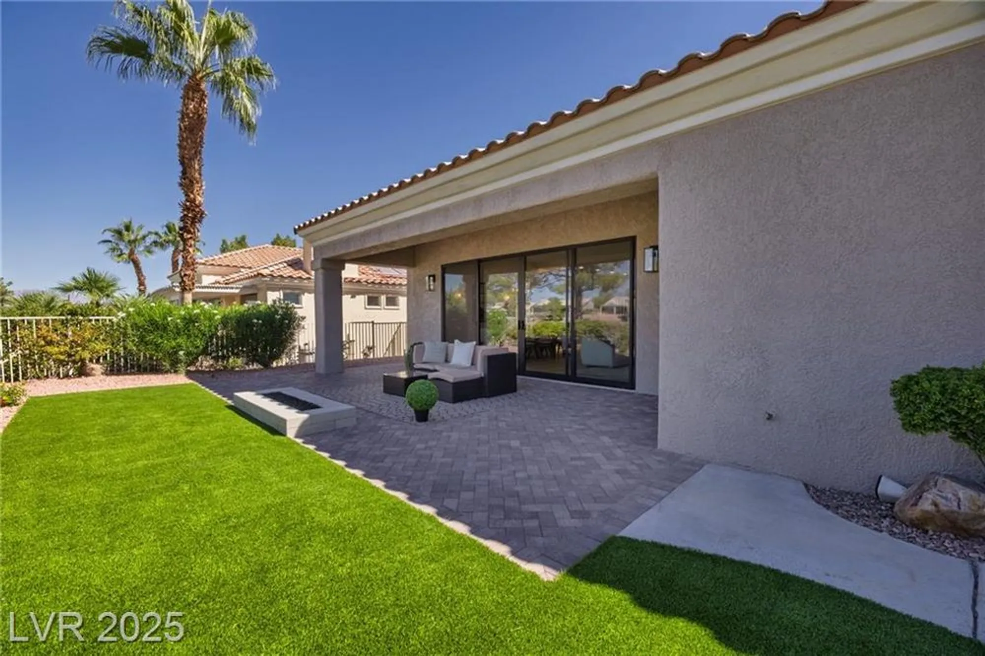 Property Slideshow image 31 of 43 | 2725 youngdale dr, Las Vegas, NV, 89134