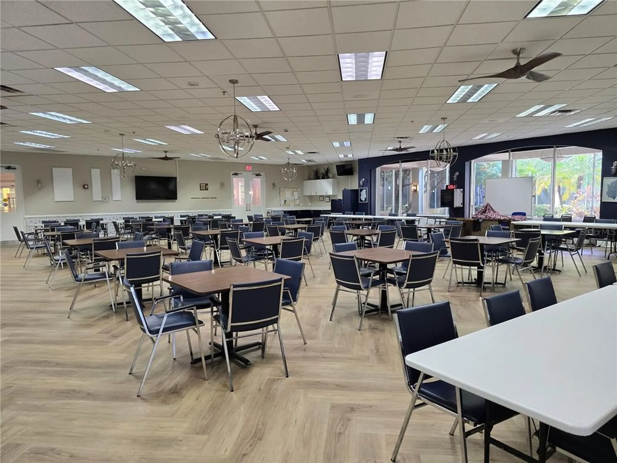 Property Slideshow image 27 of 38 | 2429 new haven cir # 64, Sun City Center, FL, 33573