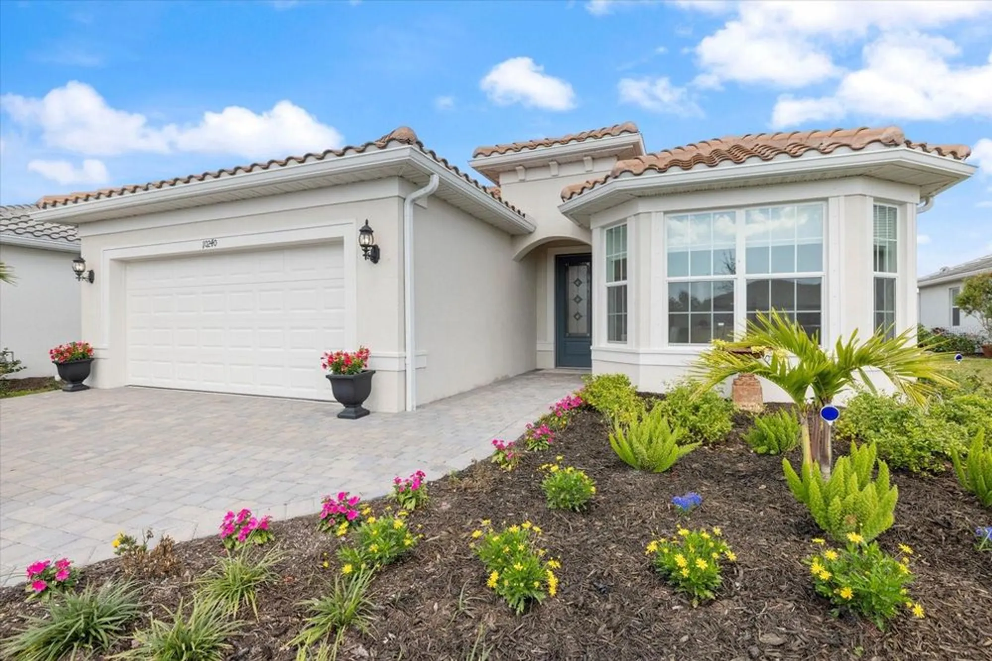 Property Slideshow image 4 of 92 | 10240 beach dune dr, Englewood, FL, 34223