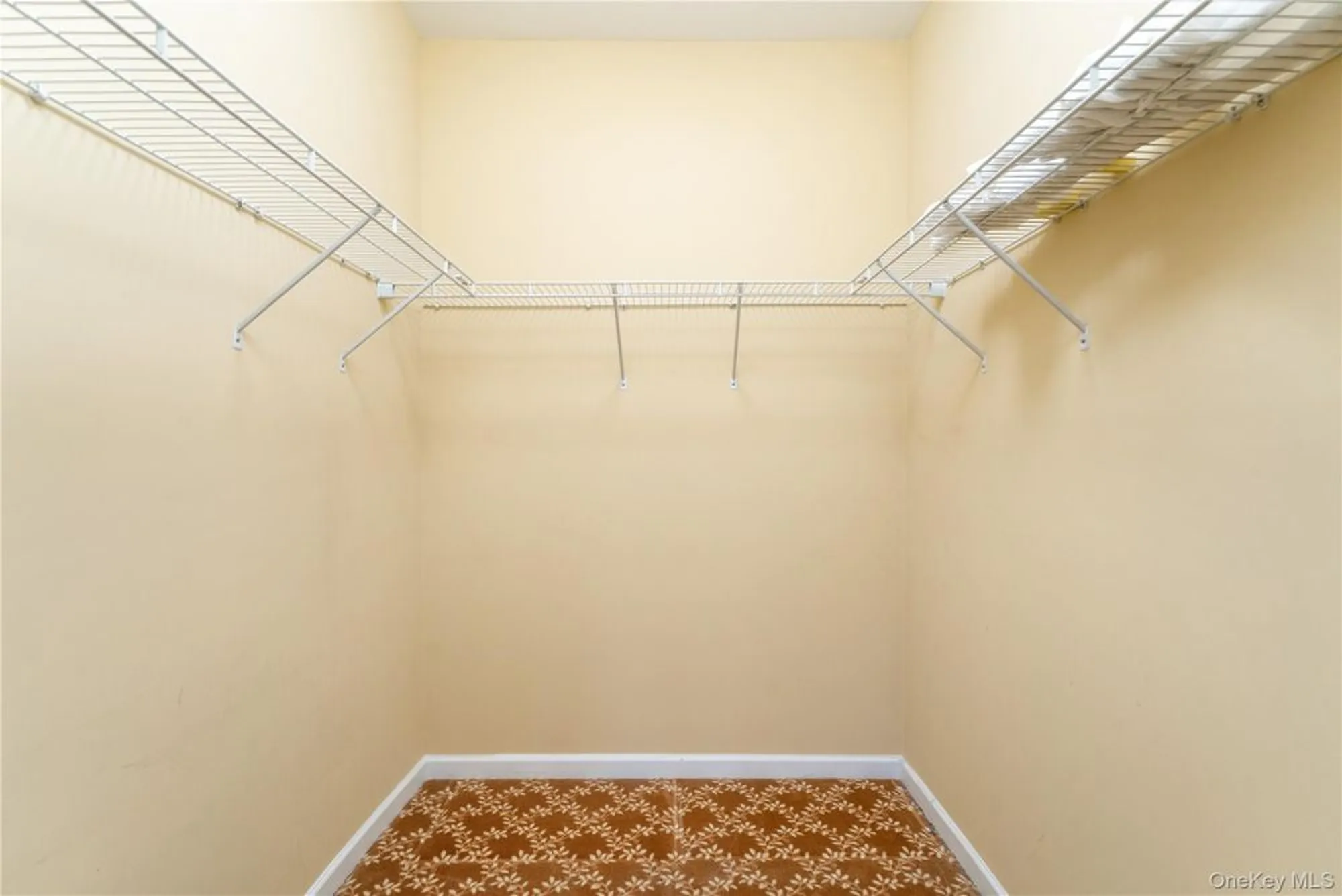 Property Slideshow image 20 of 38 | 230 ira rd # 230, Mount Sinai, NY, 11766