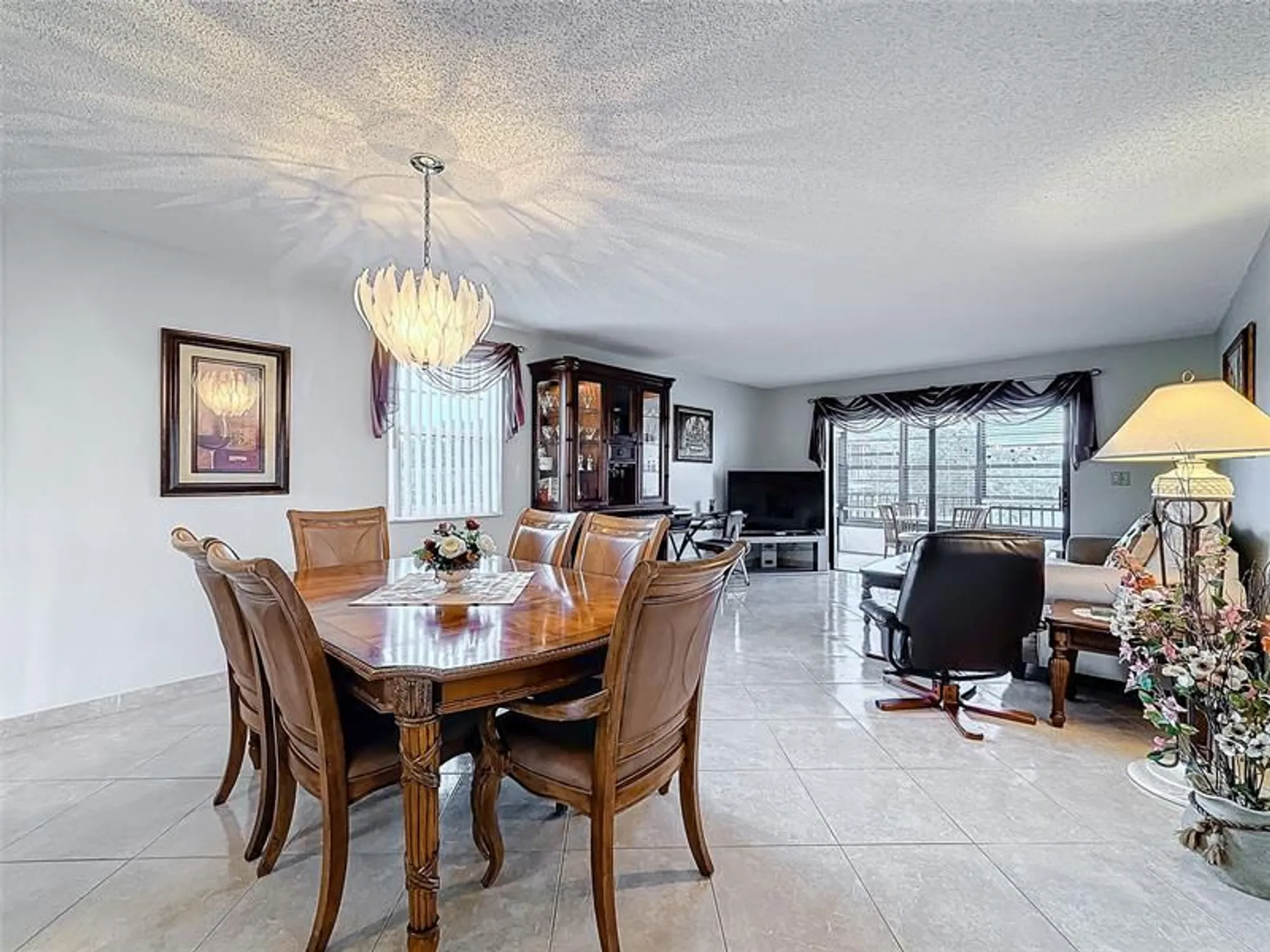 Property Slideshow image 20 of 62 | 4930 e sabal palm blvd 301, Tamarac, FL, 33319