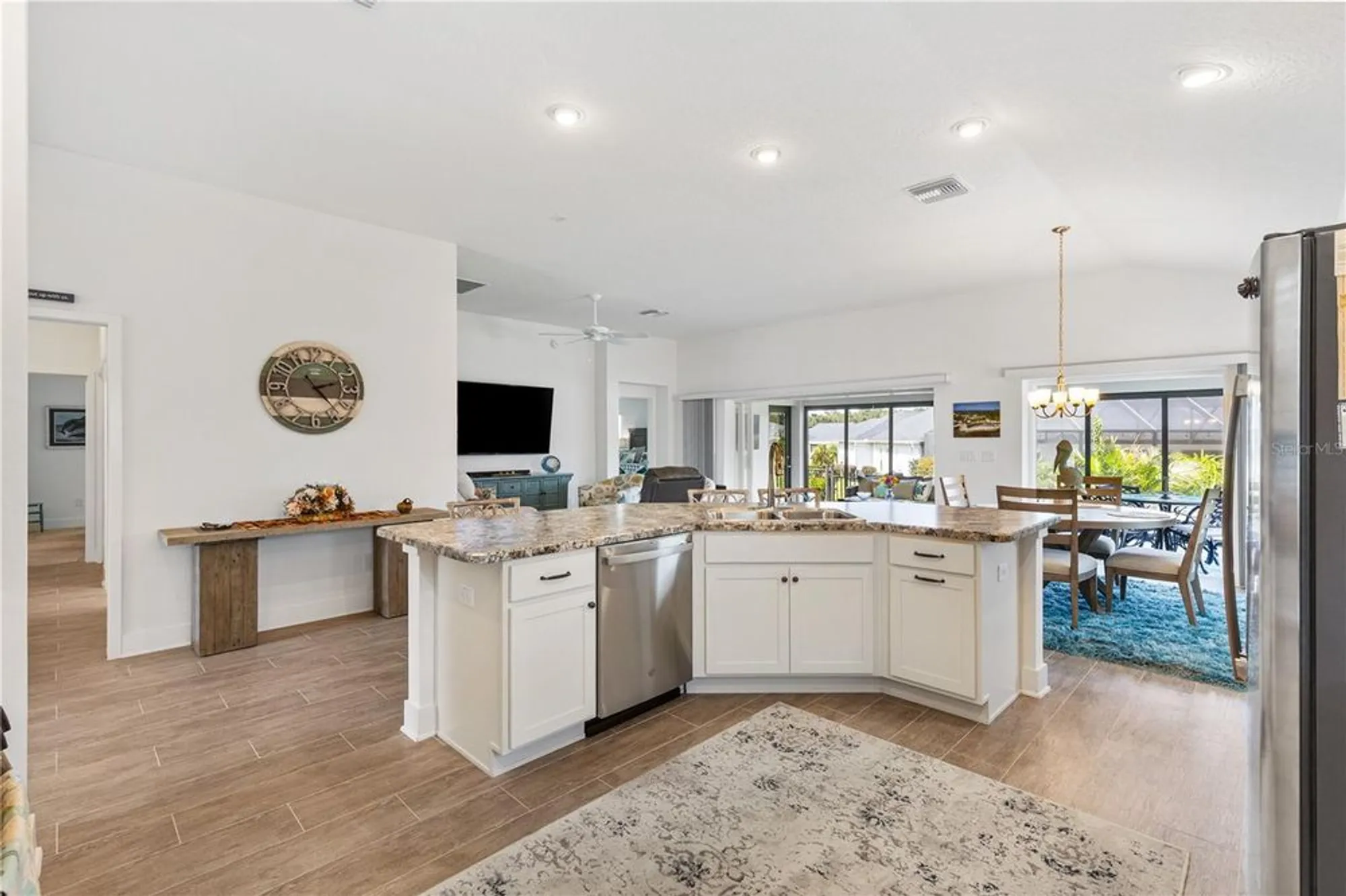 Property Slideshow image 14 of 45 | 555 randall rd, The Villages, FL, 32163