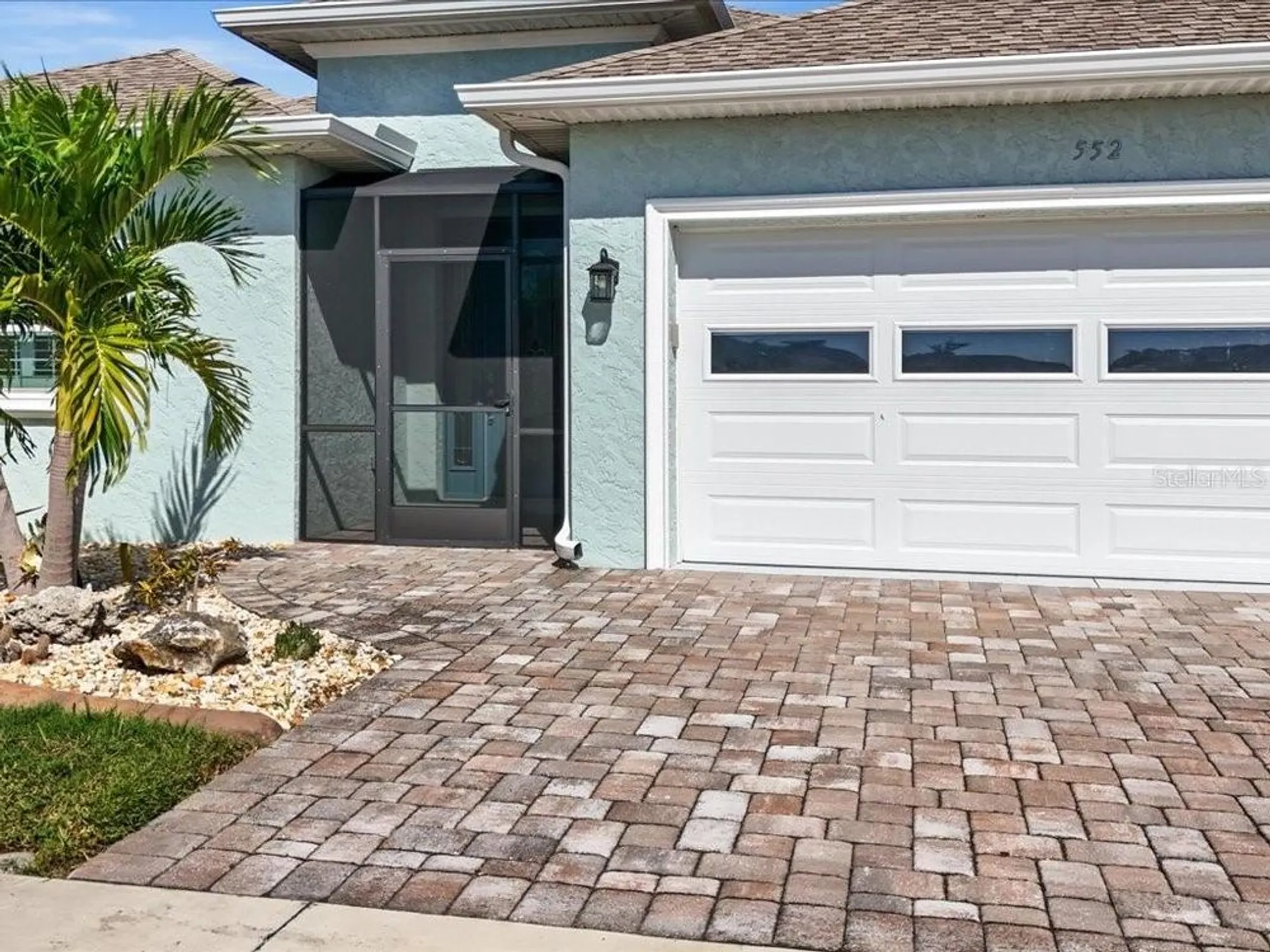 Property Slideshow image 3 of 47 | 552 box elder ct, Englewood, FL, 34223