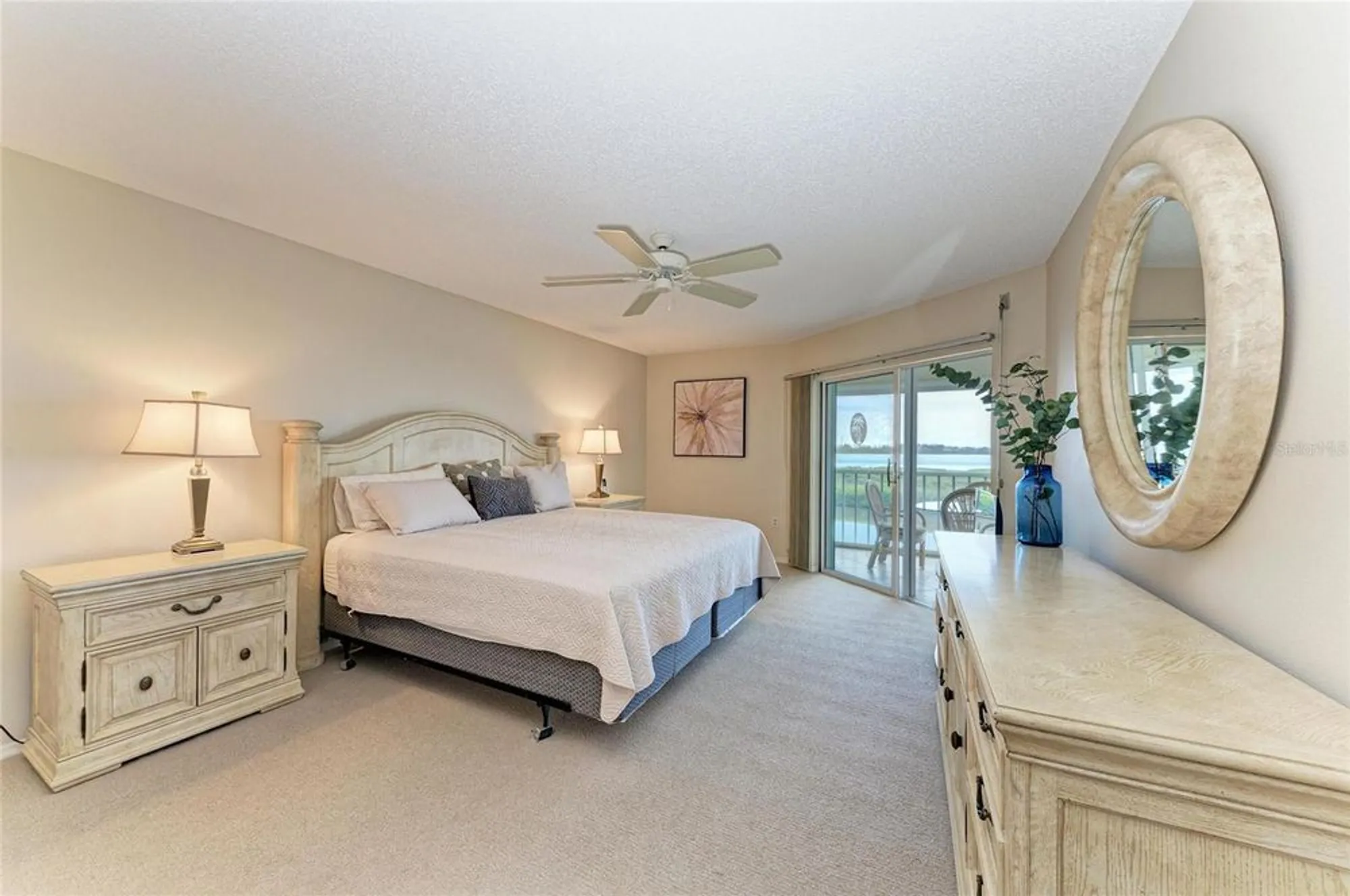 Property Slideshow image 14 of 45 | 1247 edgewater cir # 1247, Bradenton, FL, 34209