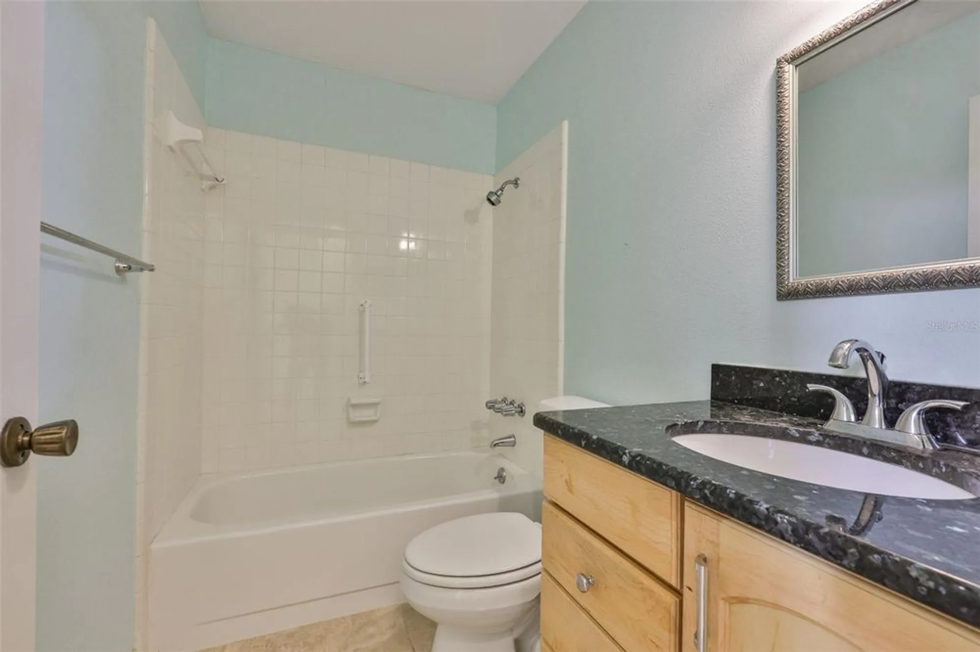 Property Slideshow image 12 of 49 | 1908 canterbury ln 20, Sun City Center, FL, 33573