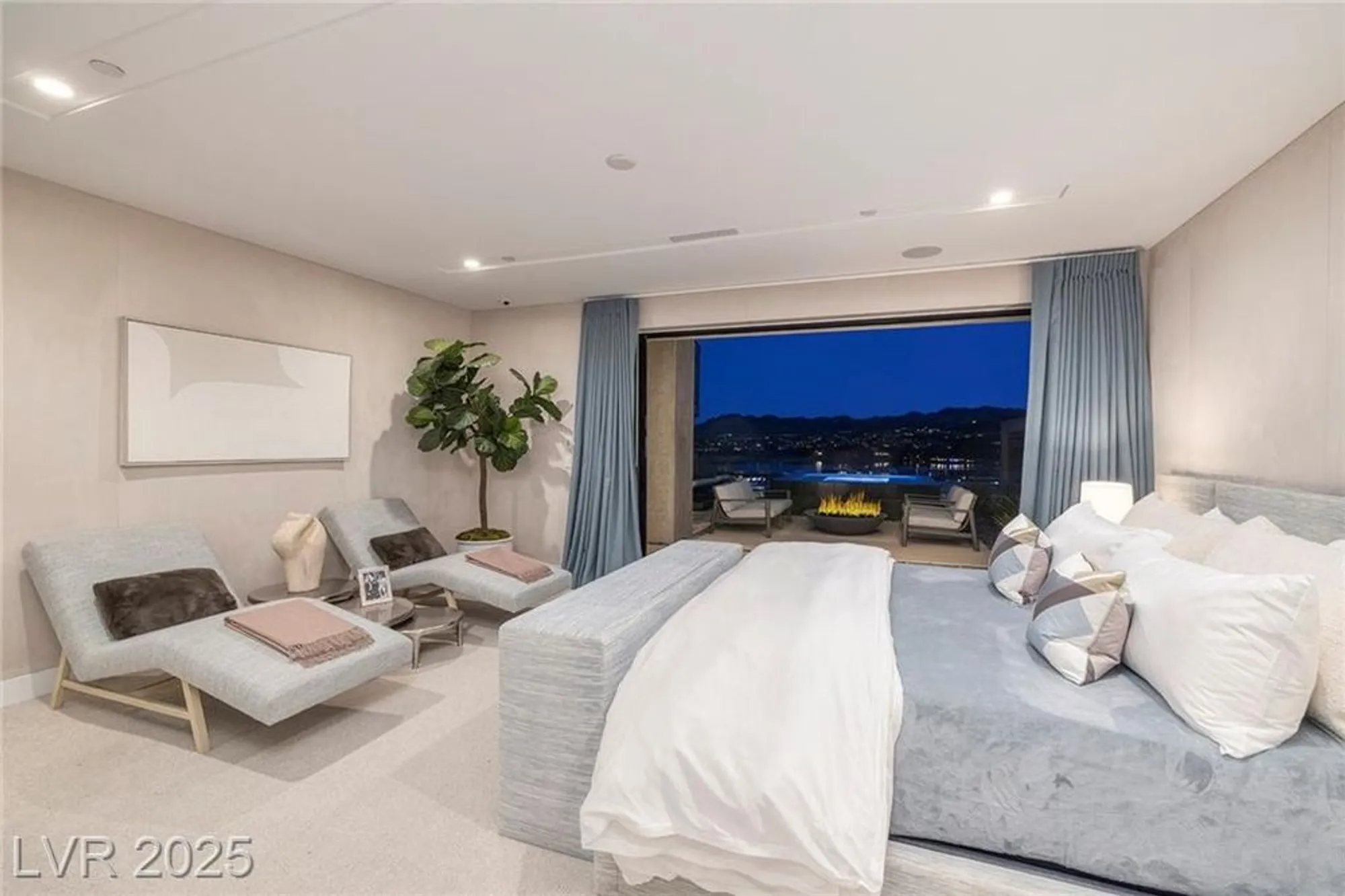 Property Slideshow image 28 of 70 | 32 highland cove ln, Henderson, NV, 89011