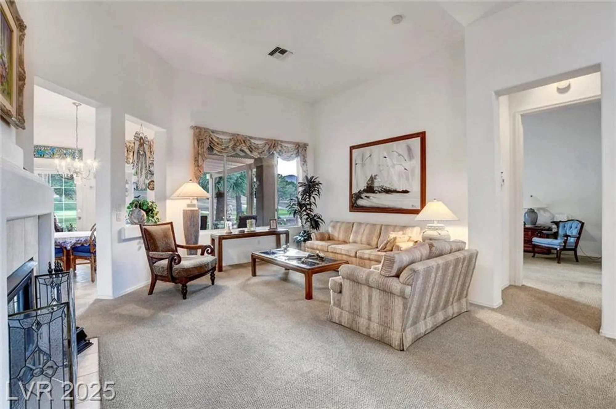 Property Slideshow image 10 of 29 | 3001 swan hill dr, Las Vegas, NV, 89134