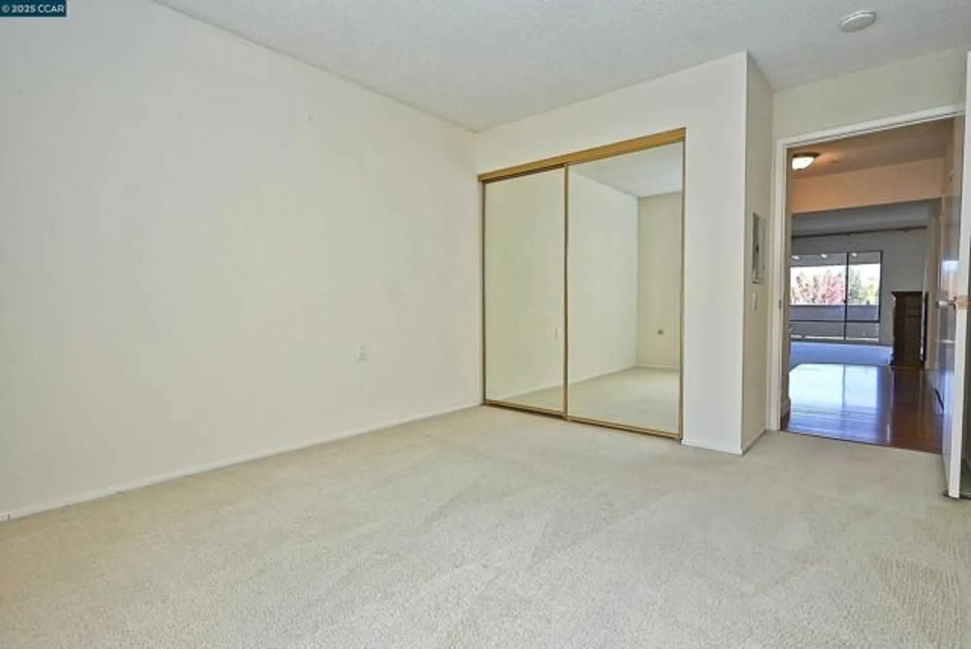 Property Slideshow image 31 of 36 | 1361 singingwood ct 7, Walnut Creek, CA, 94595
