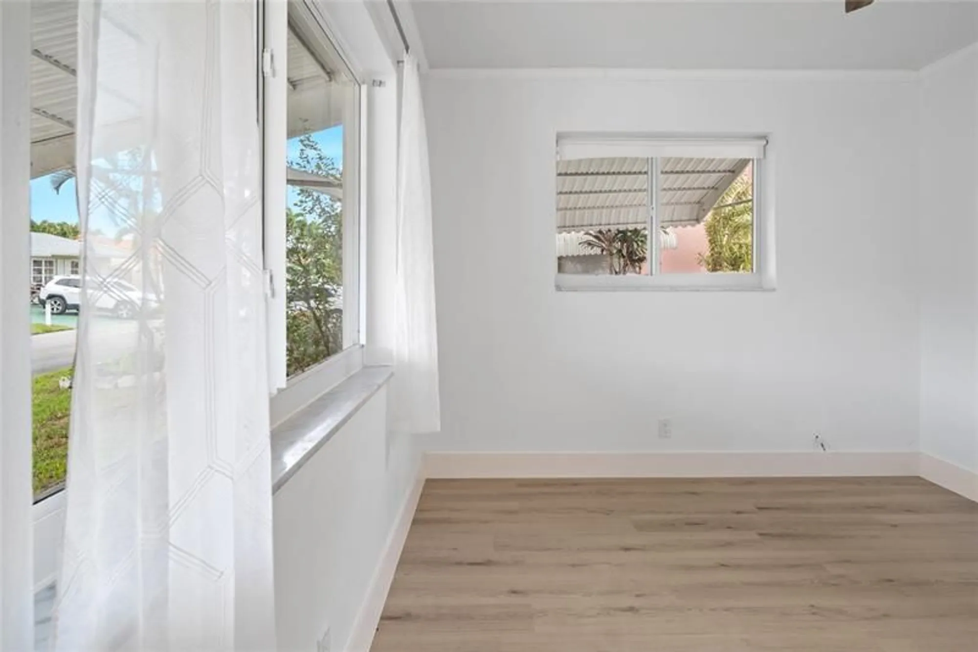 Property Slideshow image 23 of 31 | 4514 nw 49th dr, Tamarac, FL, 33319