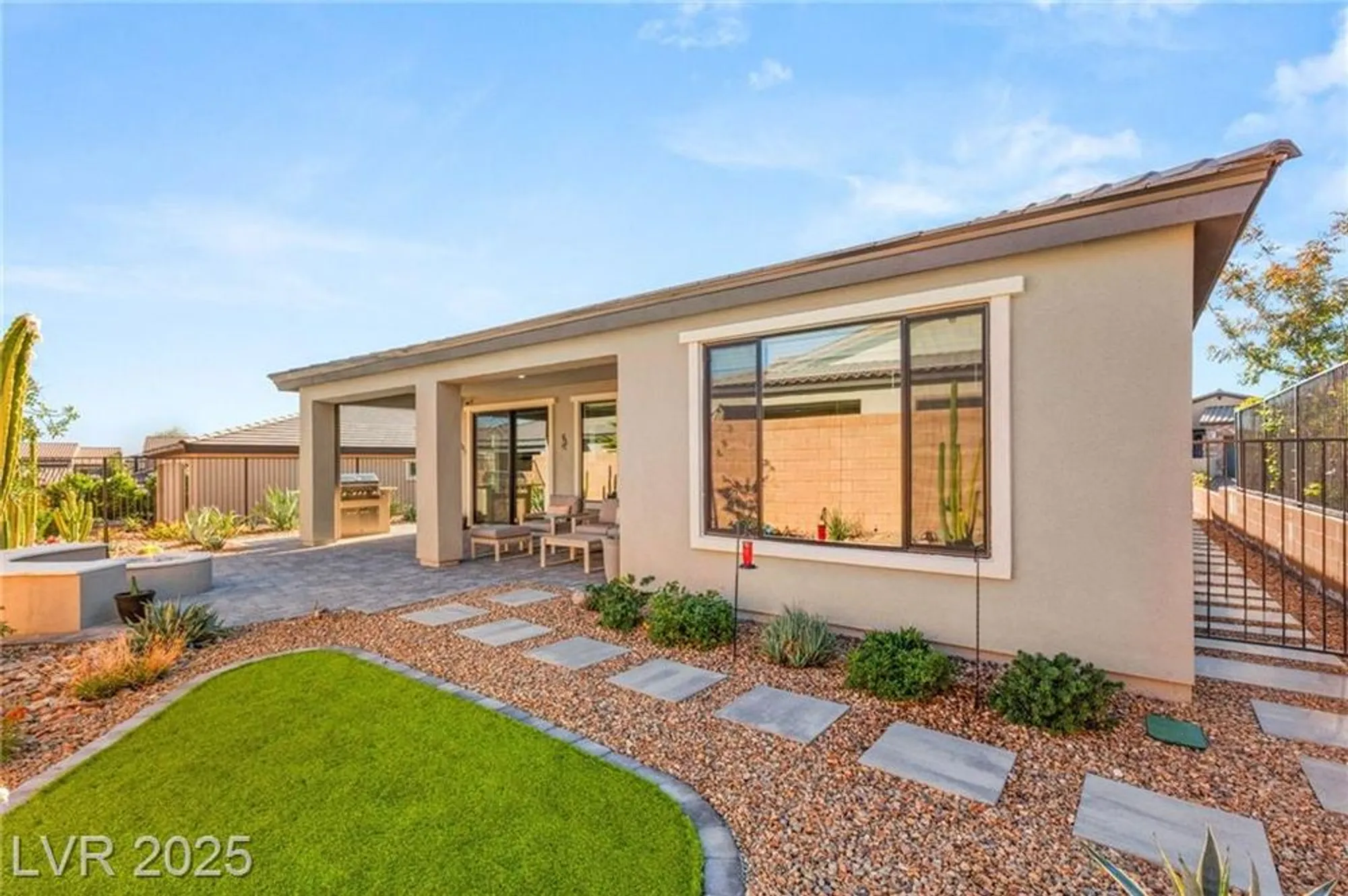 Property Slideshow image 26 of 38 | 14 summer agave ave, Henderson, NV, 89011