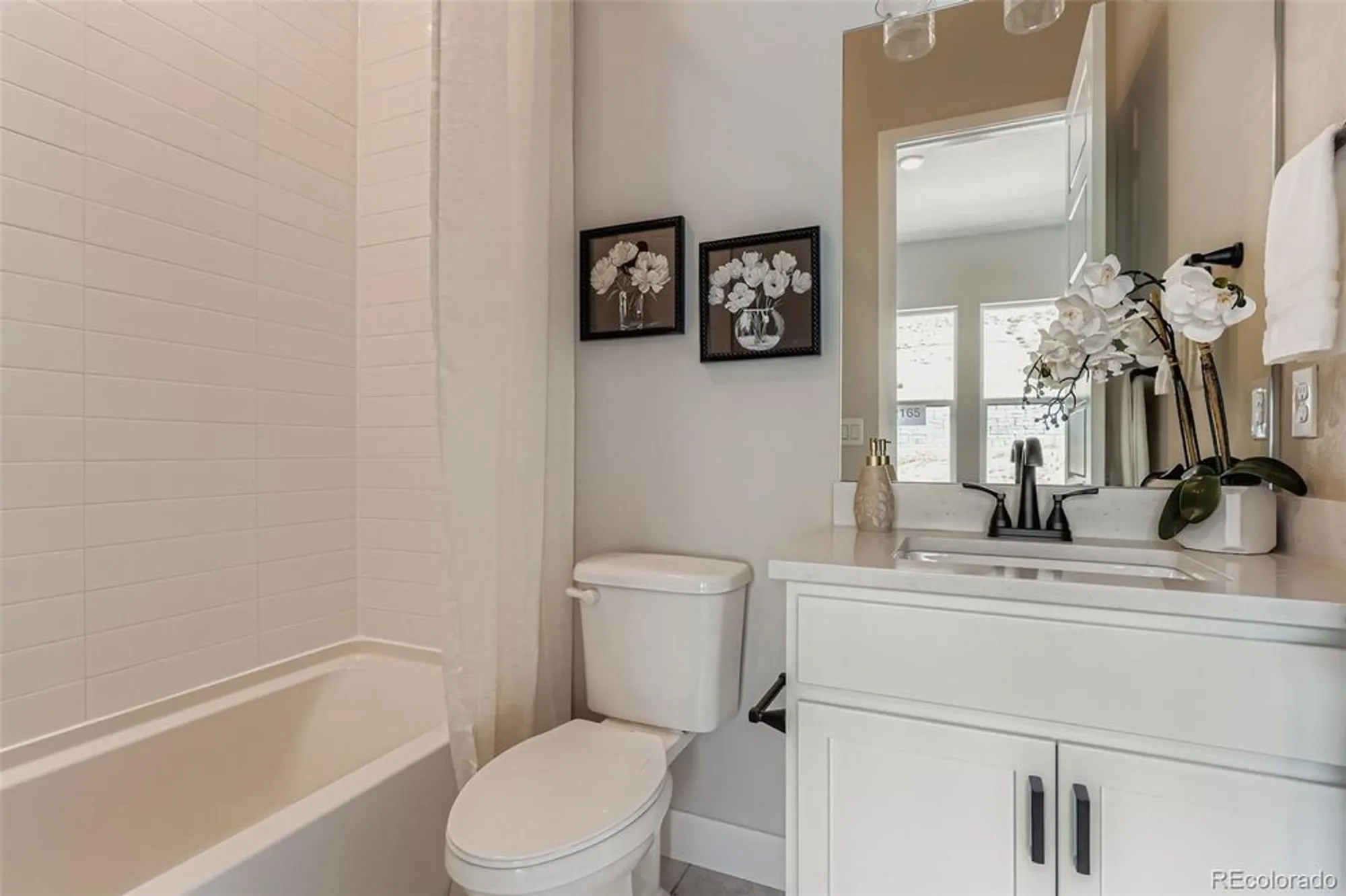 Property Slideshow image 20 of 39 | 2165 grayside cir, Castle Rock, CO, 80109