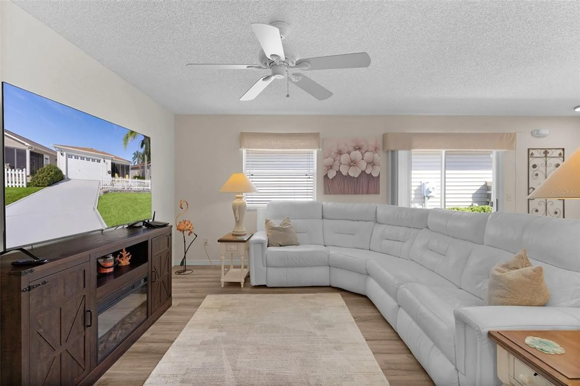 Property Slideshow image 8 of 44 | 2063 thornton ter, The Villages, FL, 32162