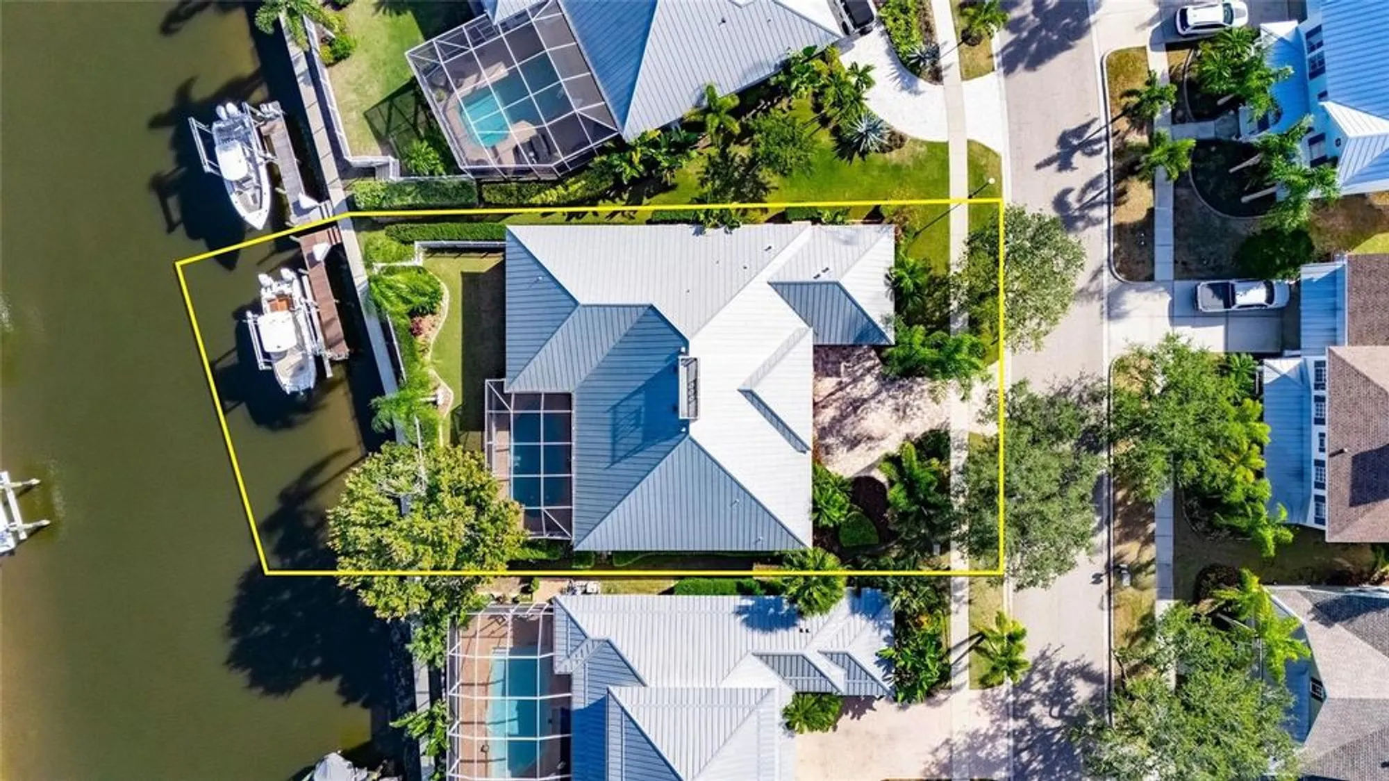 Property Slideshow image 76 of 94 | 539 islebay dr, Apollo Beach, FL, 33572