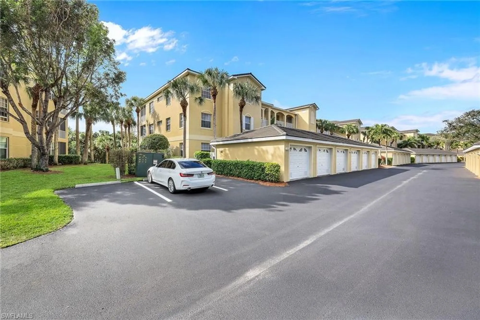 Property Slideshow image 30 of 32 | 3461 pointe creek ct 102, Bonita Springs, FL, 34134