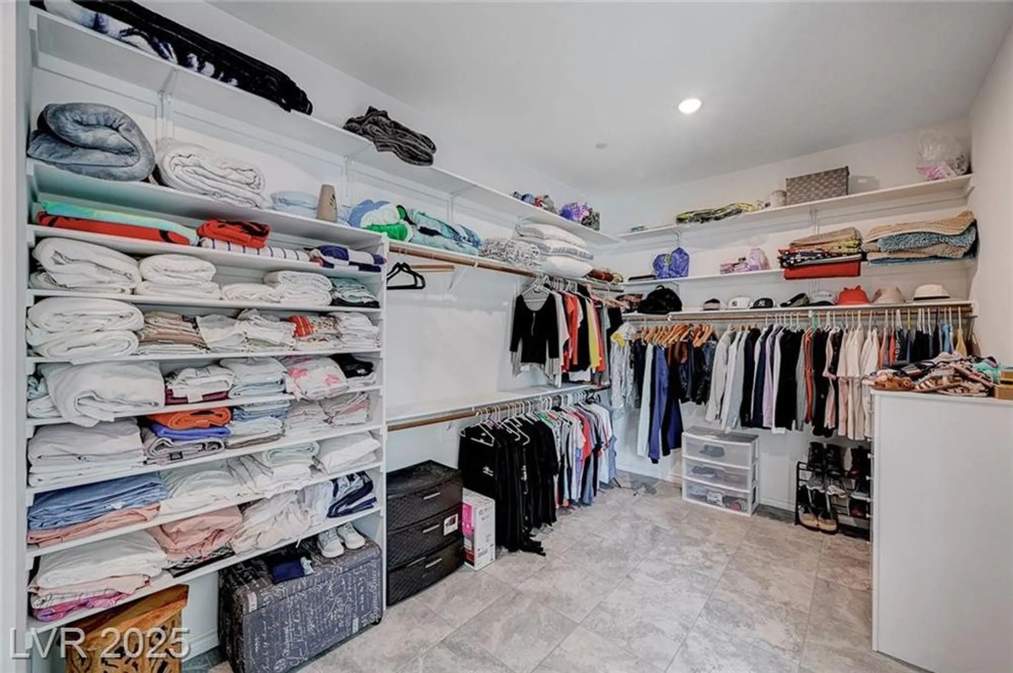 Property Slideshow image 33 of 99 | 33 reverie heights ave, Henderson, NV, 89011