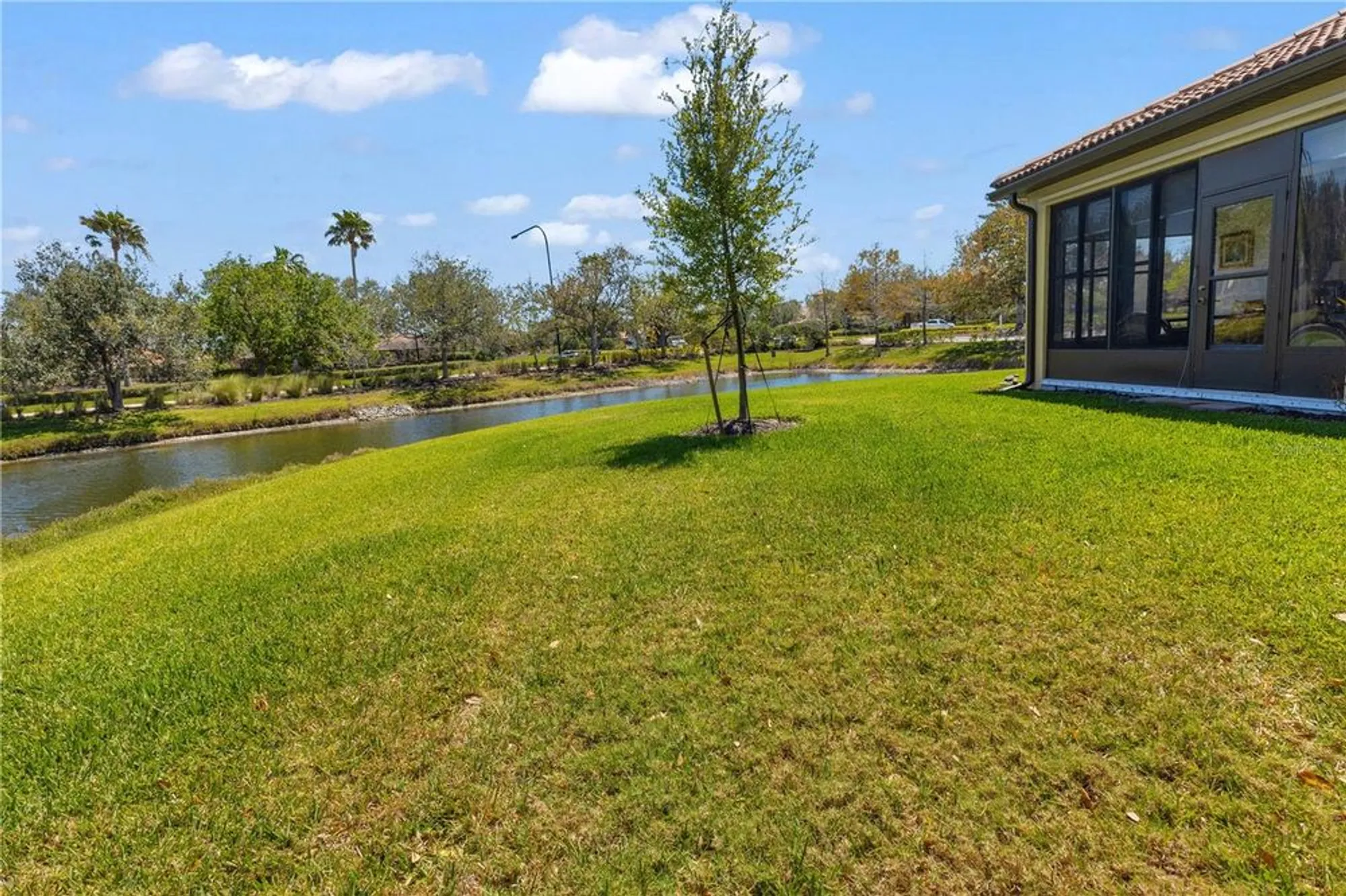 Property Slideshow image 37 of 44 | 2064 batello dr, Venice, FL, 34292
