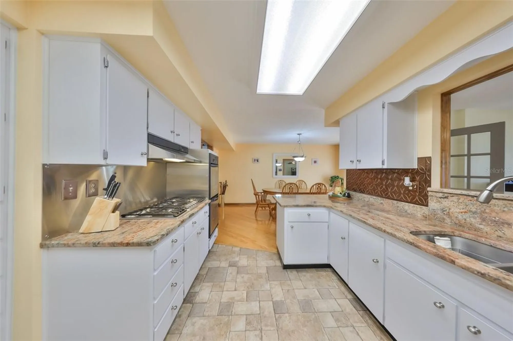 Property Slideshow image 20 of 52 | 1818 danbury dr, Sun City Center, FL, 33573