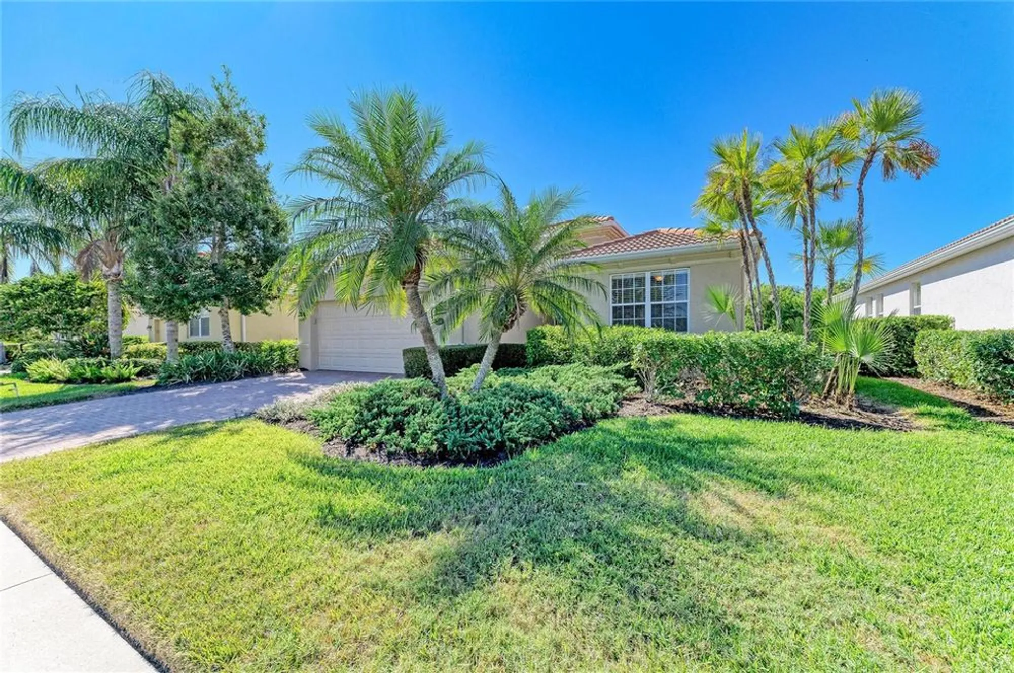 Property Slideshow image 41 of 63 | 350 river enclave ct, Bradenton, FL, 34212