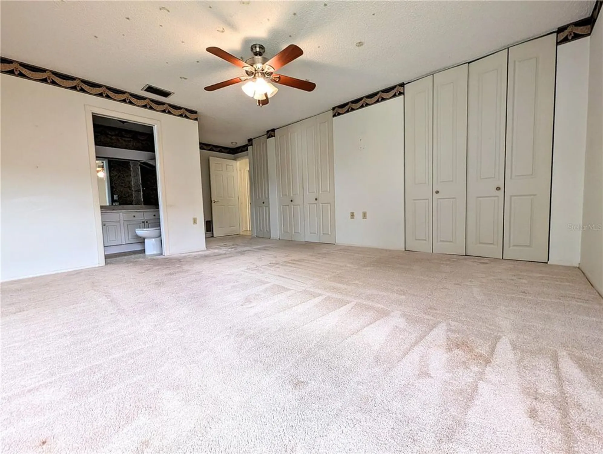 Property Slideshow image 12 of 30 | 8040 pasadena dr, Port Richey, FL, 34668