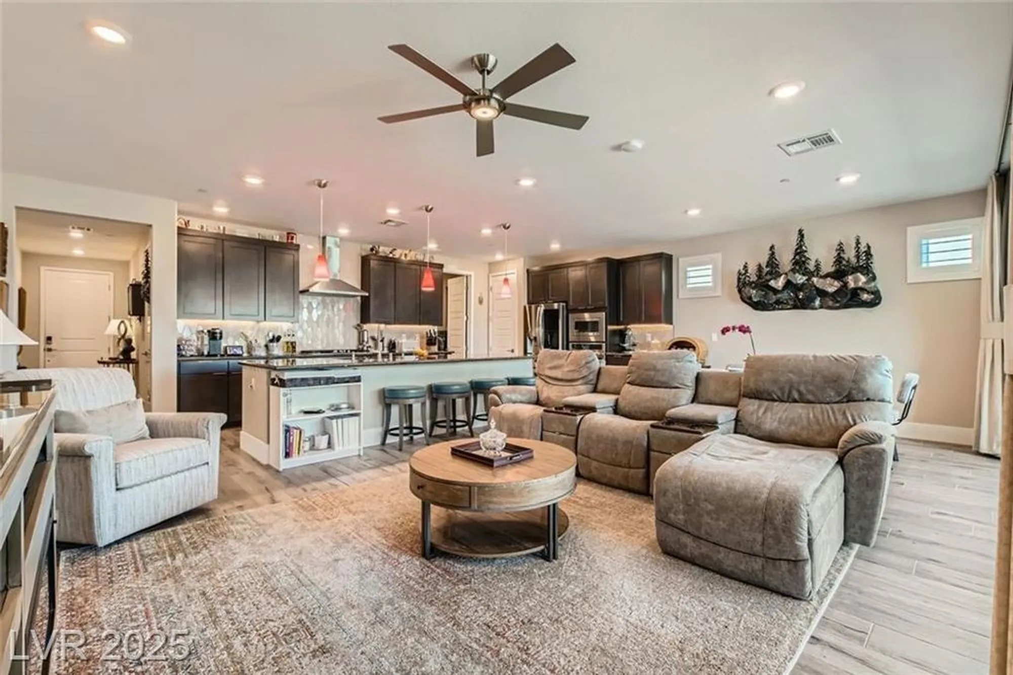 Property Slideshow image 8 of 32 | 9656 balais dr, Las Vegas, NV, 89143