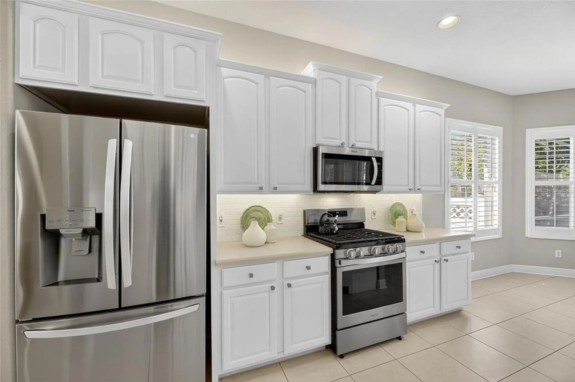 Property Slideshow image 39 of 97 | 413 manns harbor dr, Apollo Beach, FL, 33572