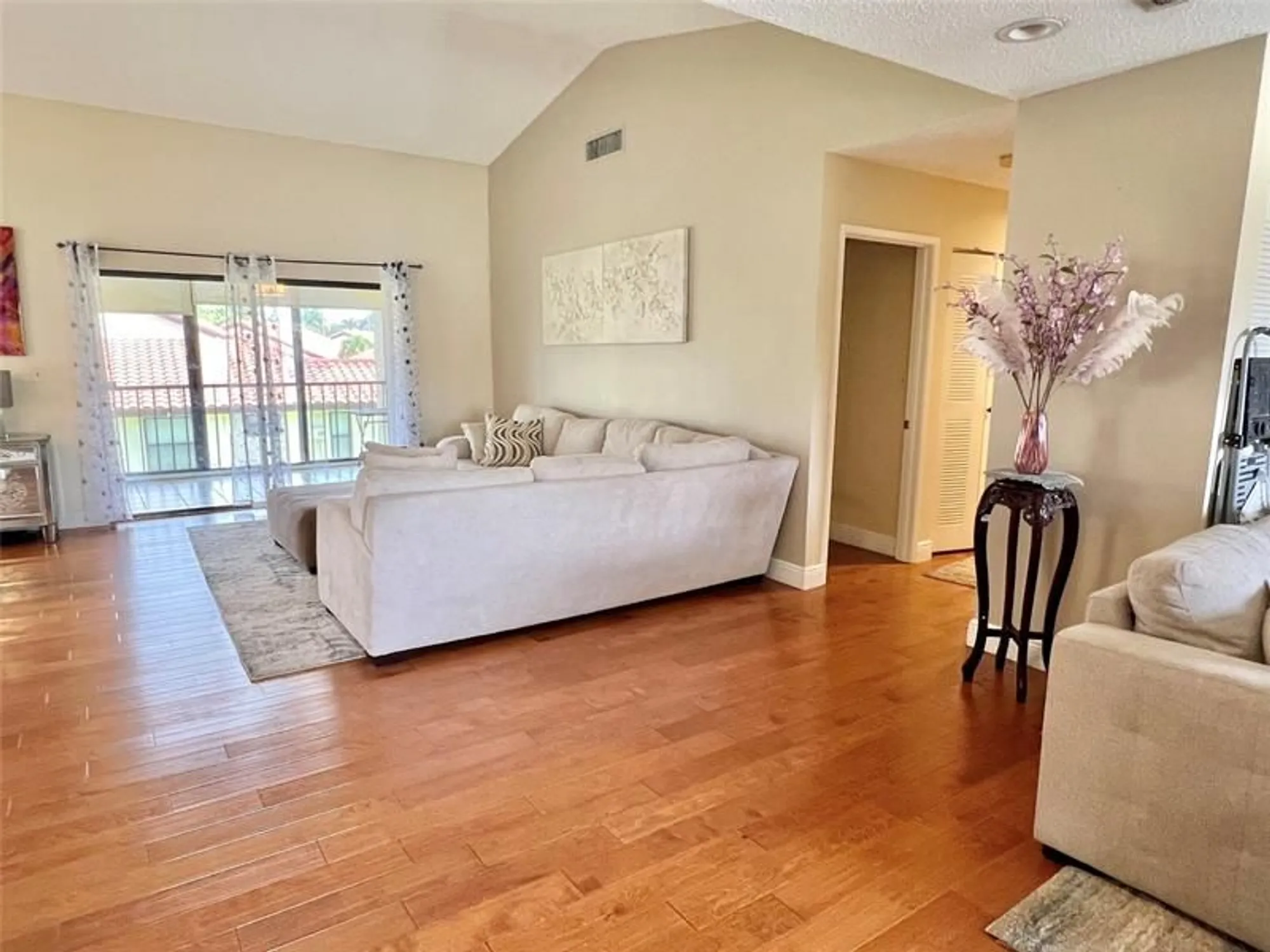 Property Slideshow image 5 of 20 | 10725 bahama palm way 201, Boynton Beach, FL, 33437