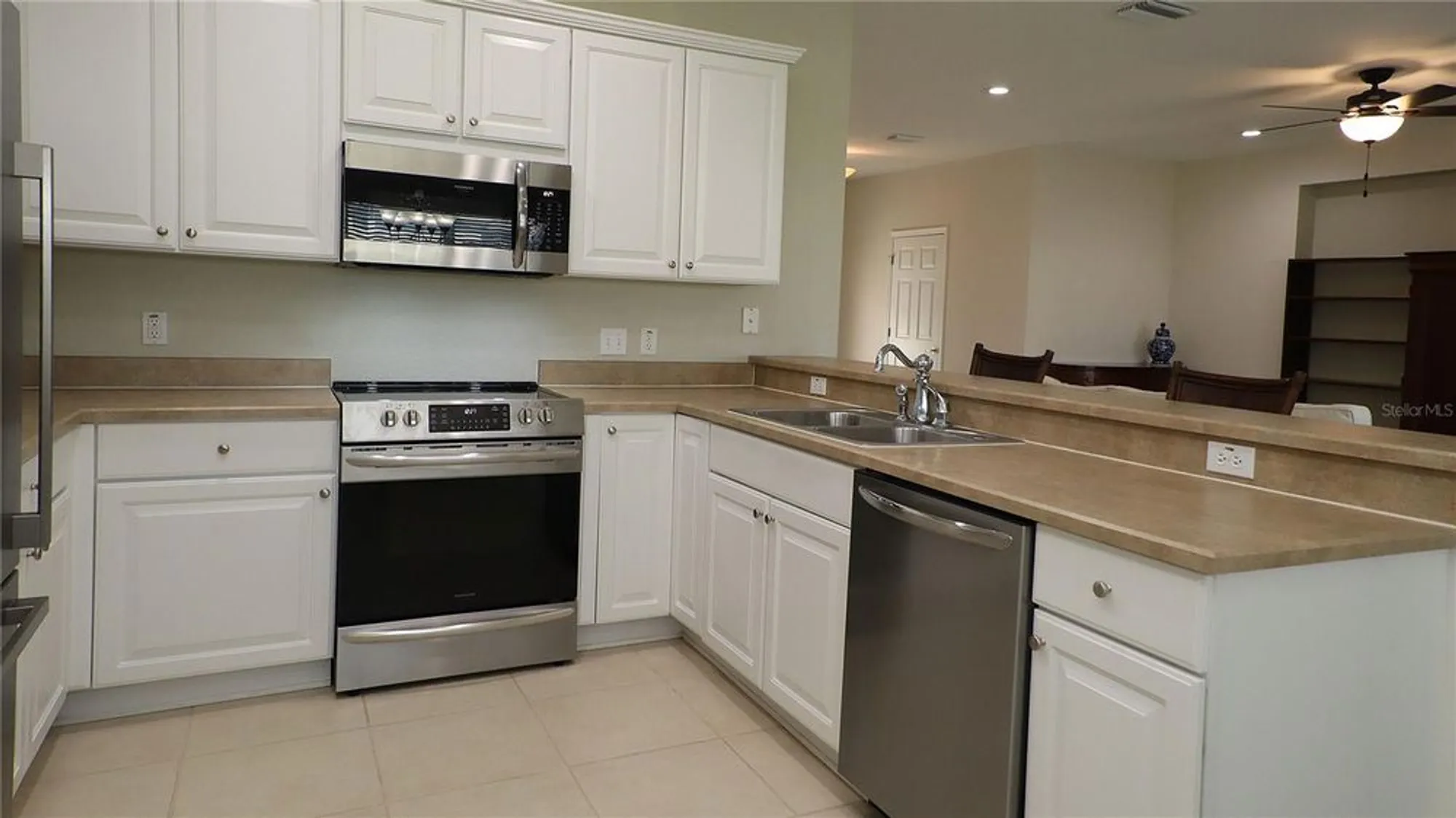 Property Slideshow image 7 of 62 | 13516 se 87th cir, Summerfield, FL, 34491